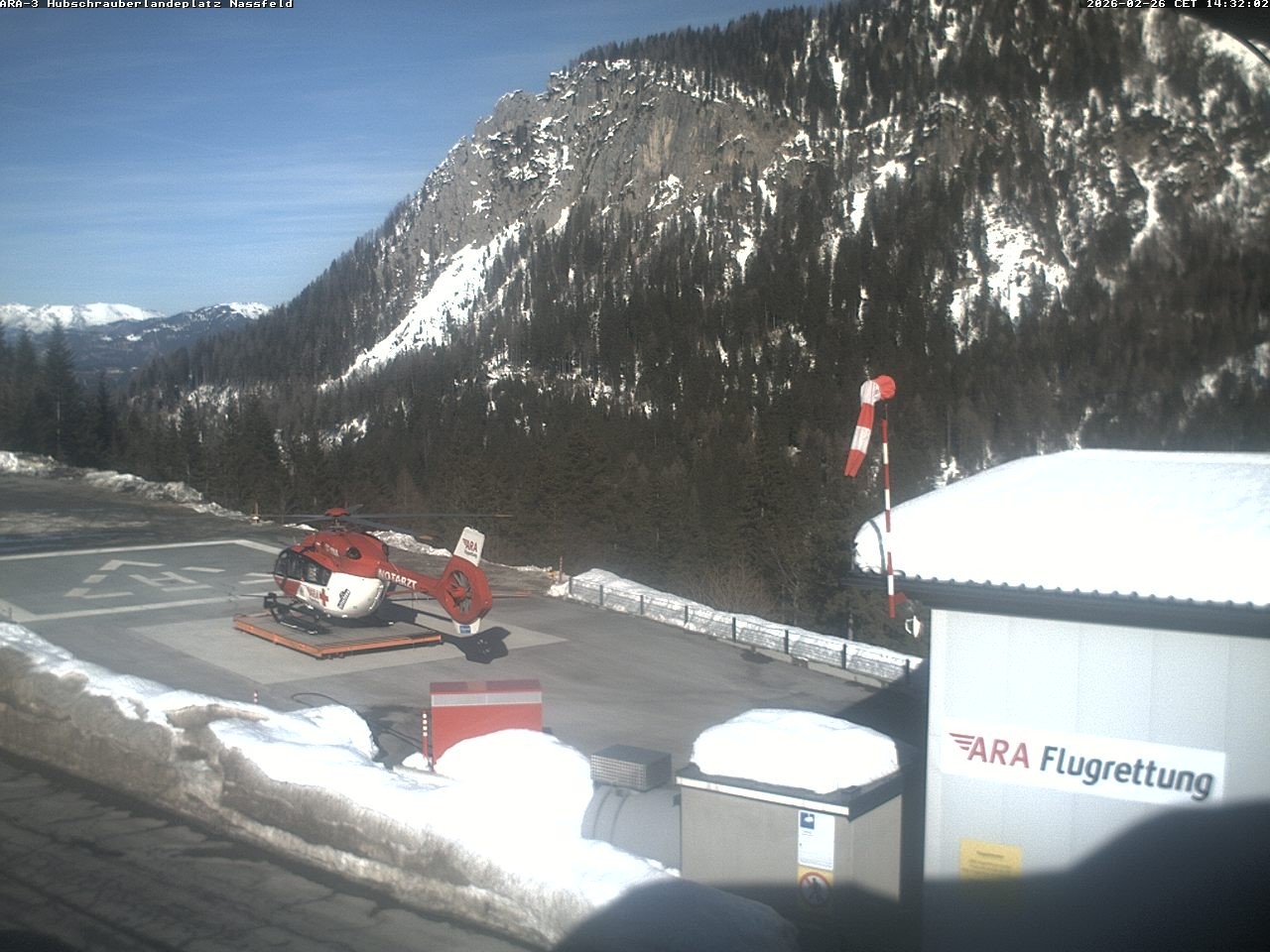 Archived image Webcam Heliport at Skiresort Nassfeld