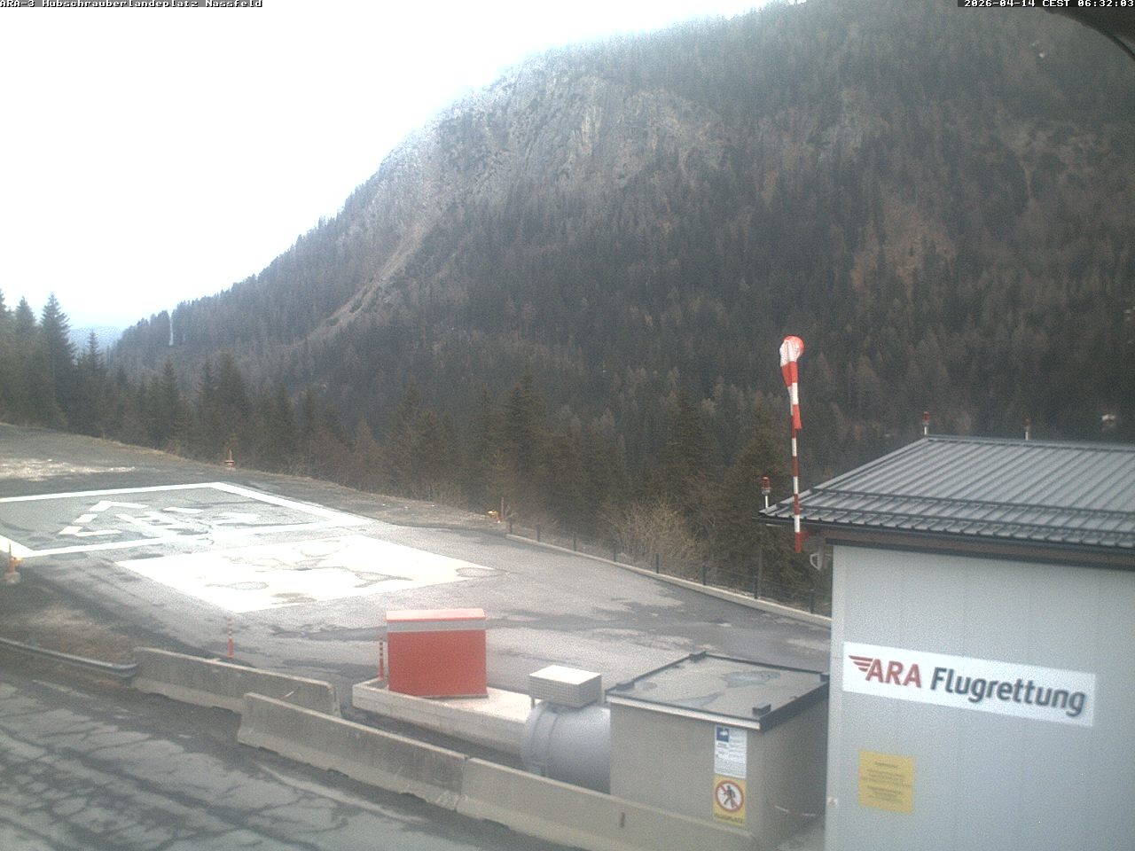 Archived image Webcam Heliport at Skiresort Nassfeld