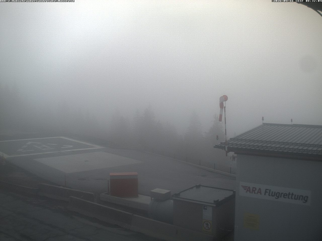 Archiv Foto Webcam Hubschrauberlandeplatz Nassfeld