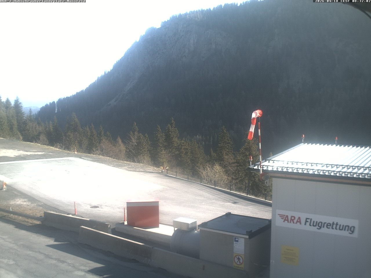 Archived image Webcam Heliport at Skiresort Nassfeld