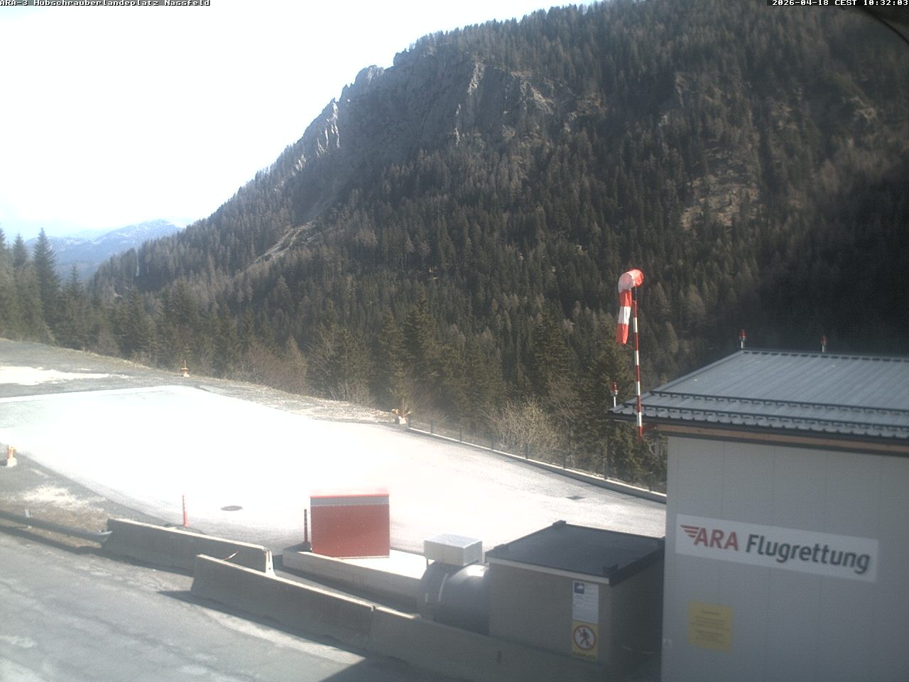 Archived image Webcam Heliport at Skiresort Nassfeld