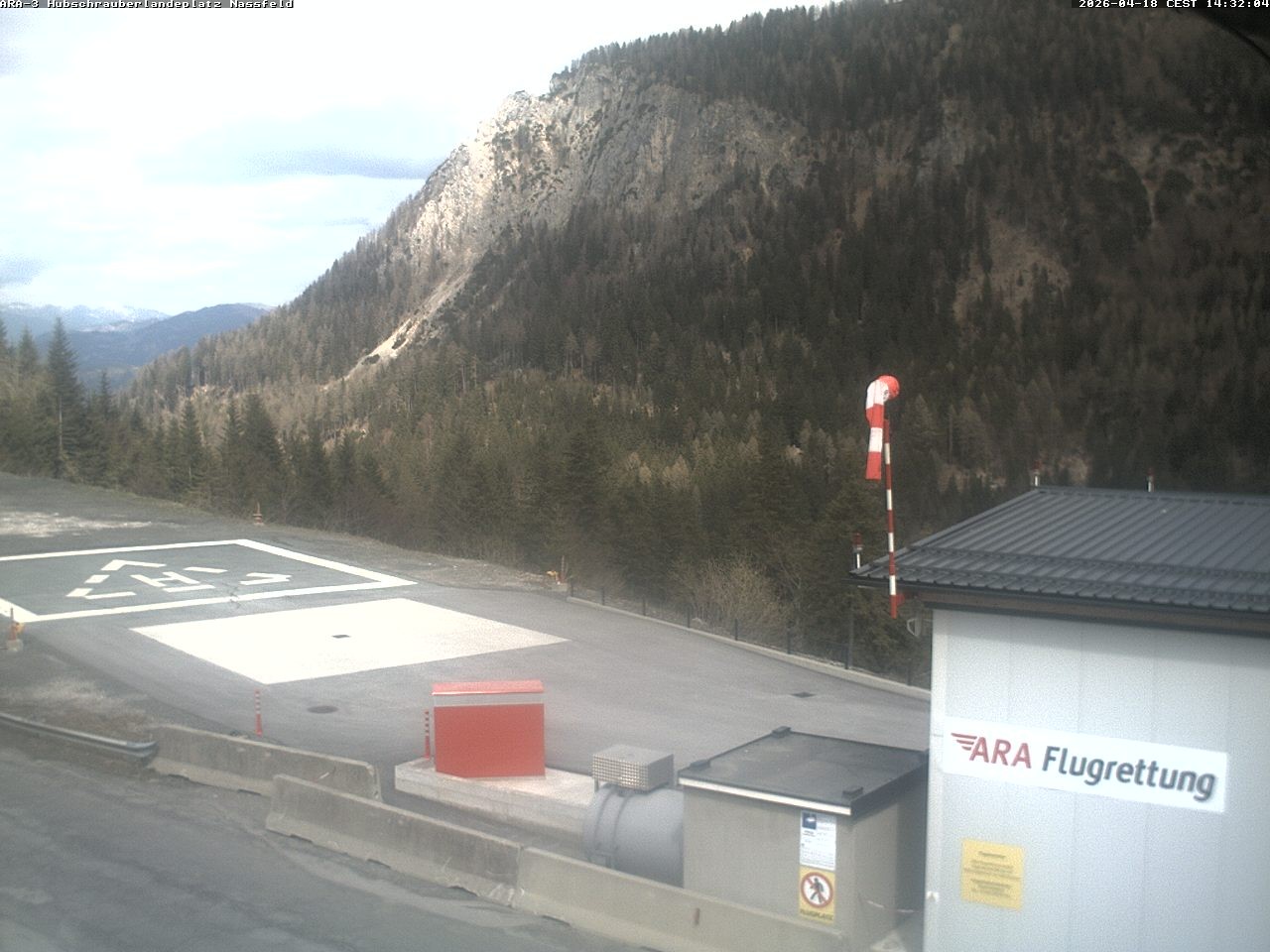 Archived image Webcam Heliport at Skiresort Nassfeld