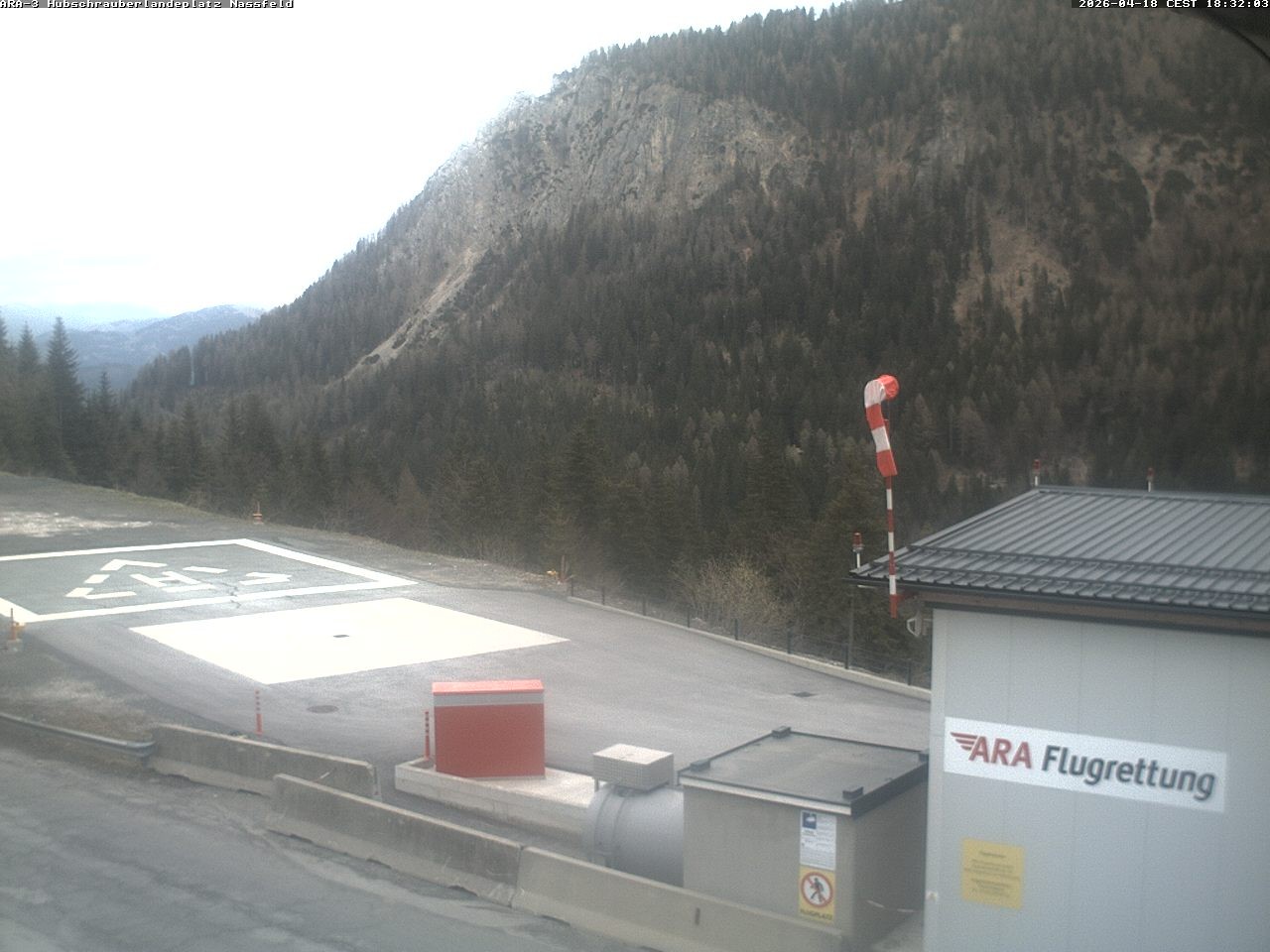 Archived image Webcam Heliport at Skiresort Nassfeld