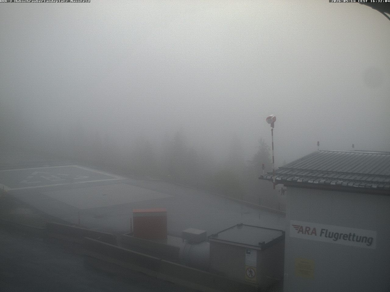 Archiv Foto Webcam Hubschrauberlandeplatz Nassfeld