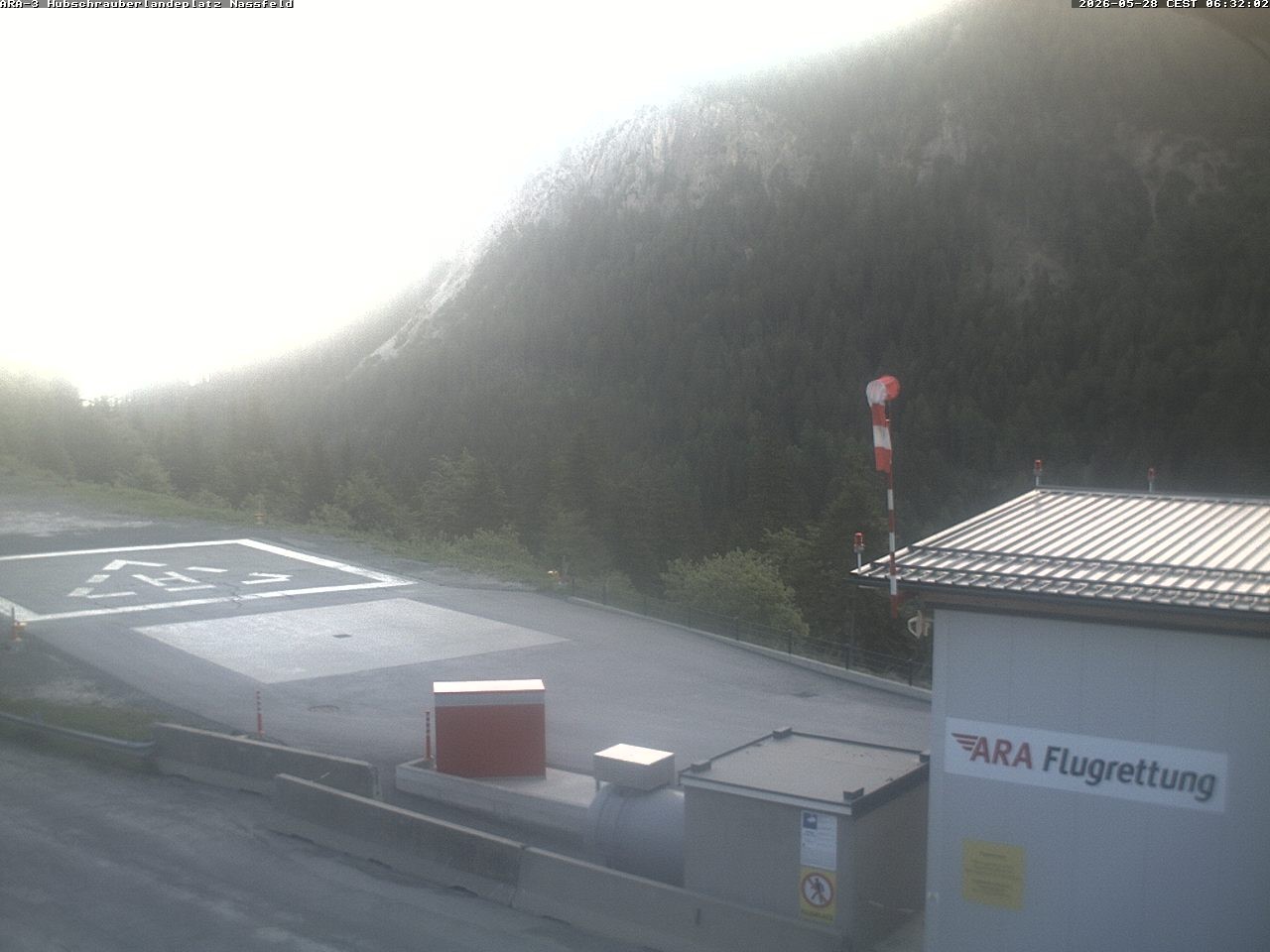 Archived image Webcam Heliport at Skiresort Nassfeld