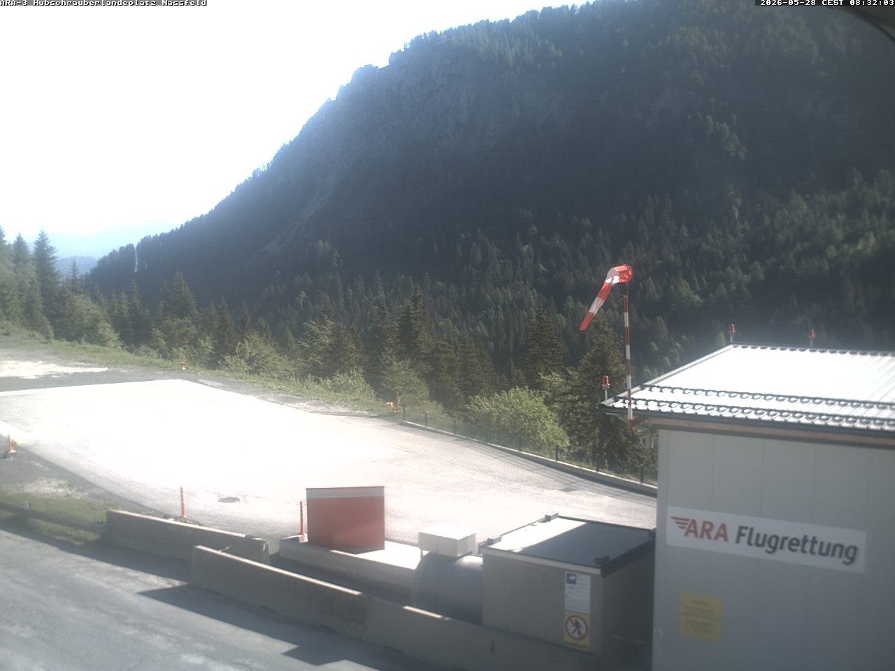 Archived image Webcam Heliport at Skiresort Nassfeld