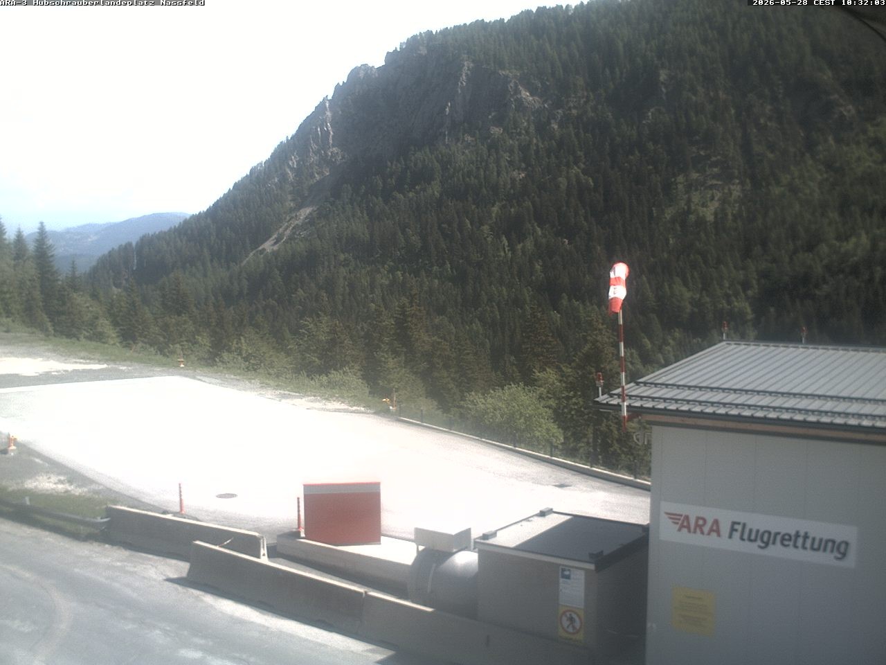 Archived image Webcam Heliport at Skiresort Nassfeld