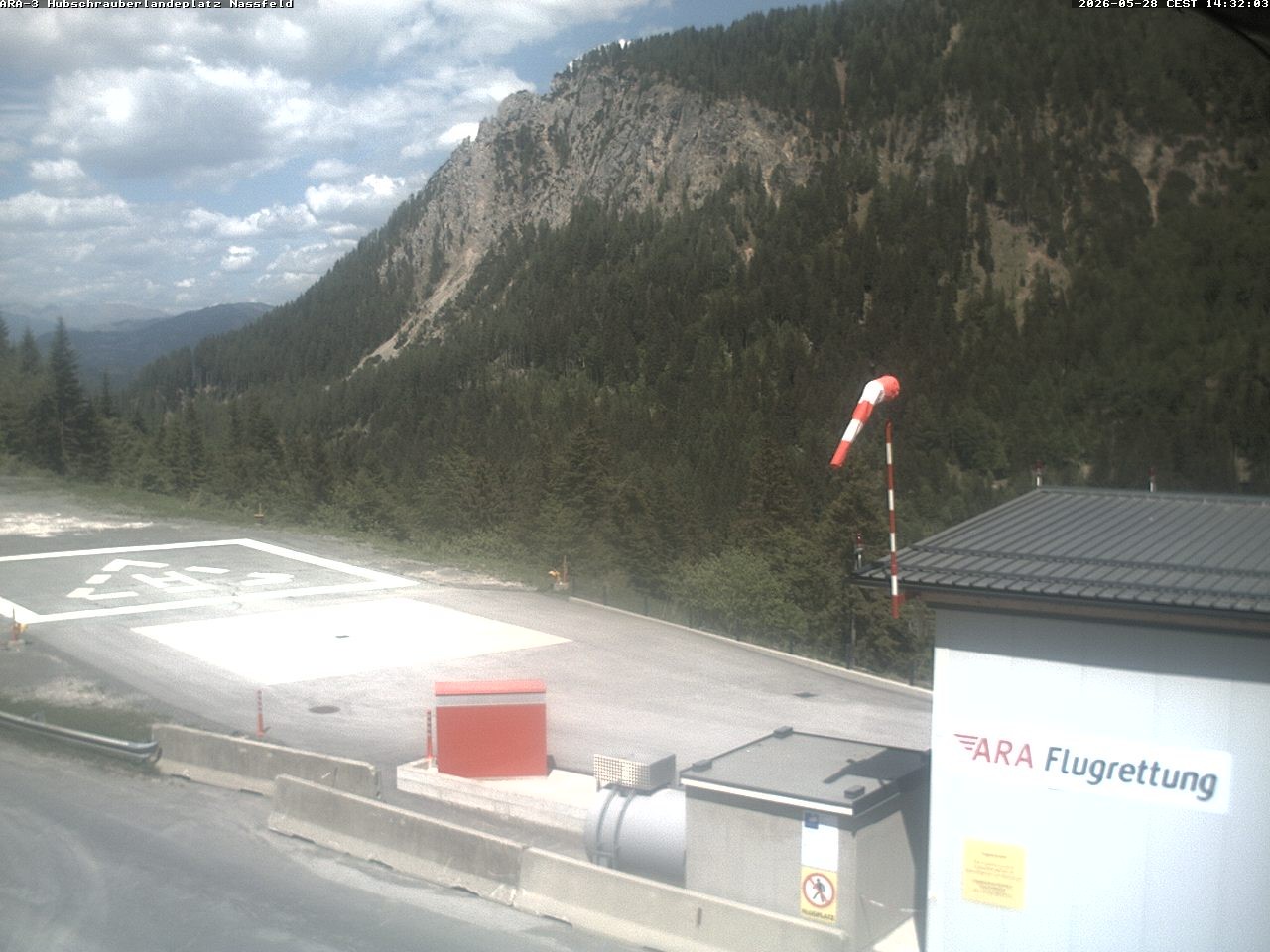 Archived image Webcam Heliport at Skiresort Nassfeld
