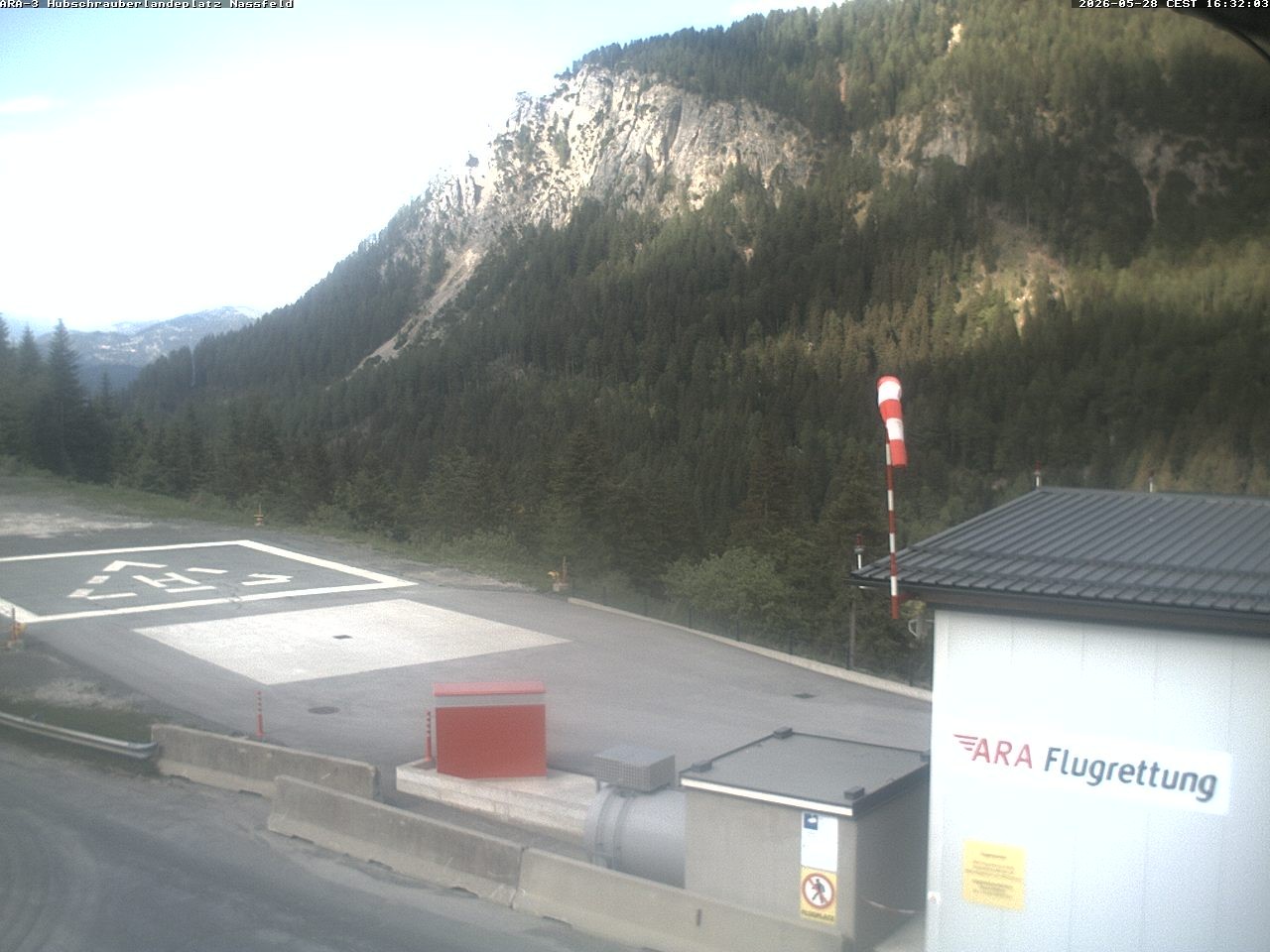 Archived image Webcam Heliport at Skiresort Nassfeld