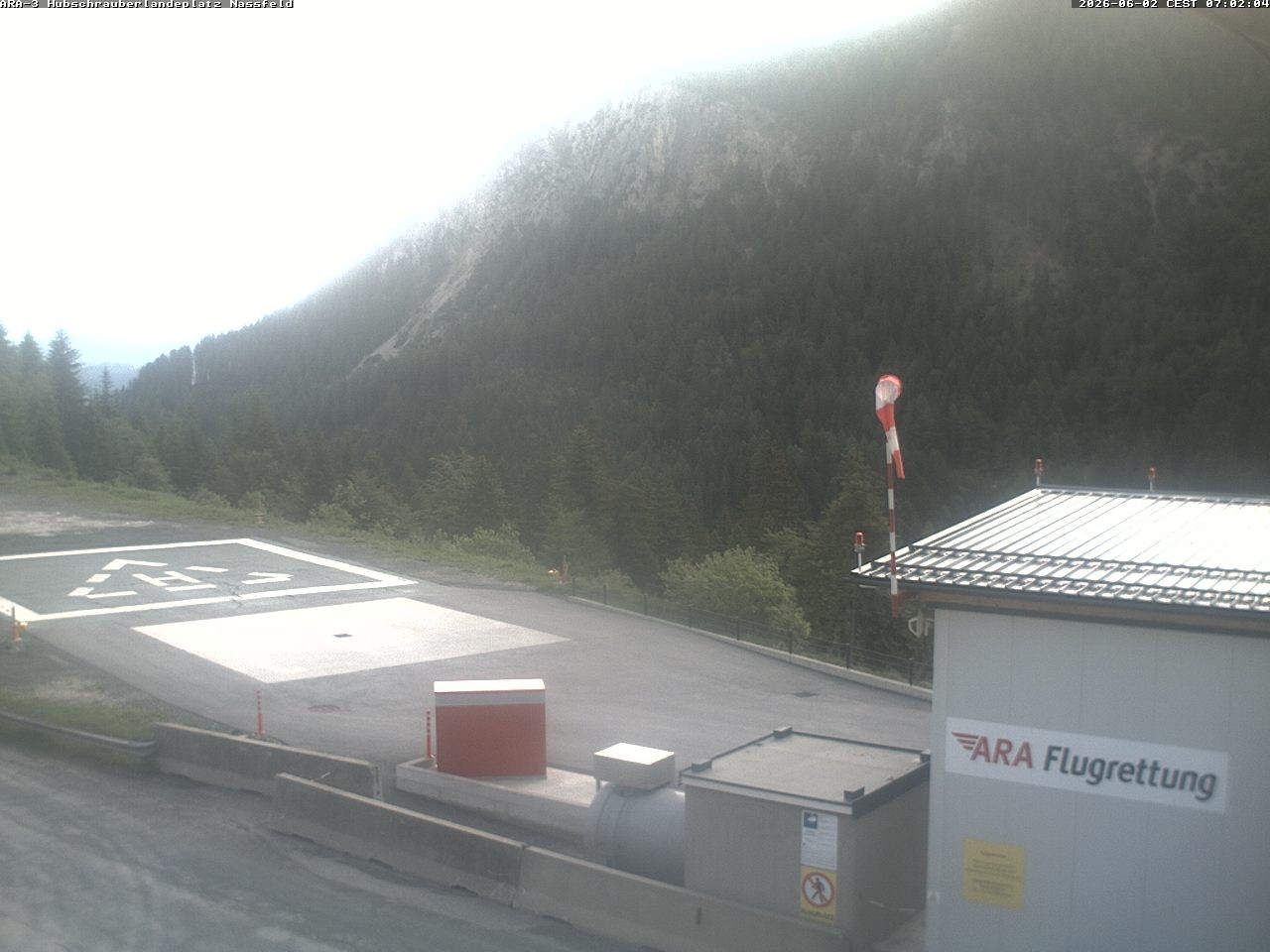 Archiv Foto Webcam Hubschrauberlandeplatz Nassfeld