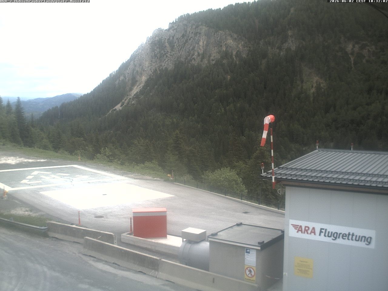 Archiv Foto Webcam Hubschrauberlandeplatz Nassfeld
