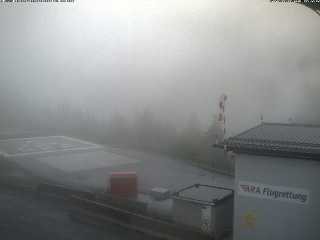 Archiv Foto Webcam Hubschrauberlandeplatz Nassfeld