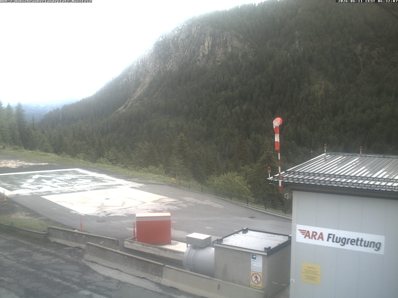 Archived image Webcam Heliport at Skiresort Nassfeld