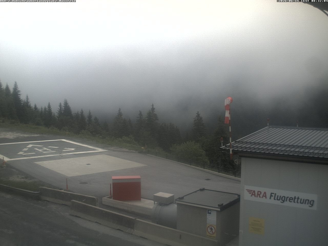 Archived image Webcam Heliport at Skiresort Nassfeld