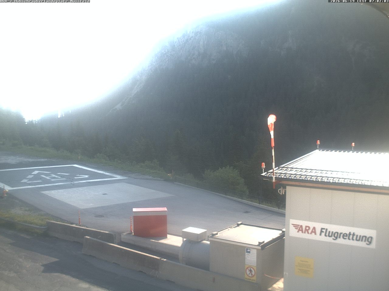 Archiv Foto Webcam Hubschrauberlandeplatz Nassfeld