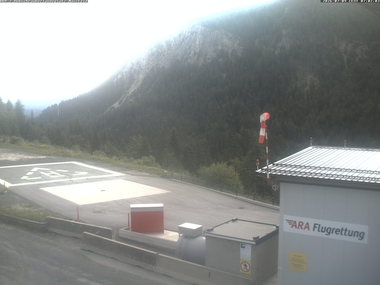 Archiv Foto Webcam Hubschrauberlandeplatz Nassfeld