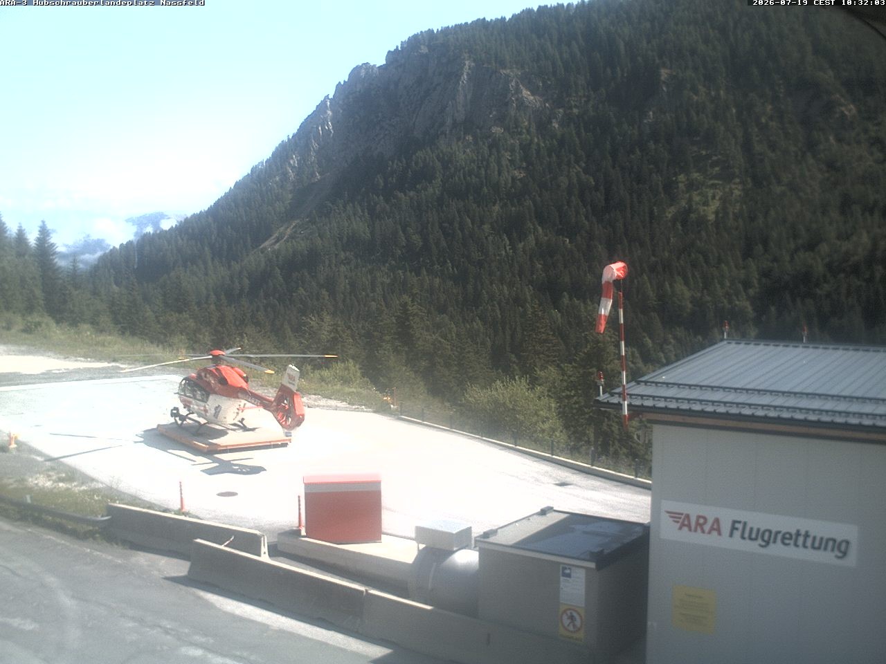 Archived image Webcam Heliport at Skiresort Nassfeld