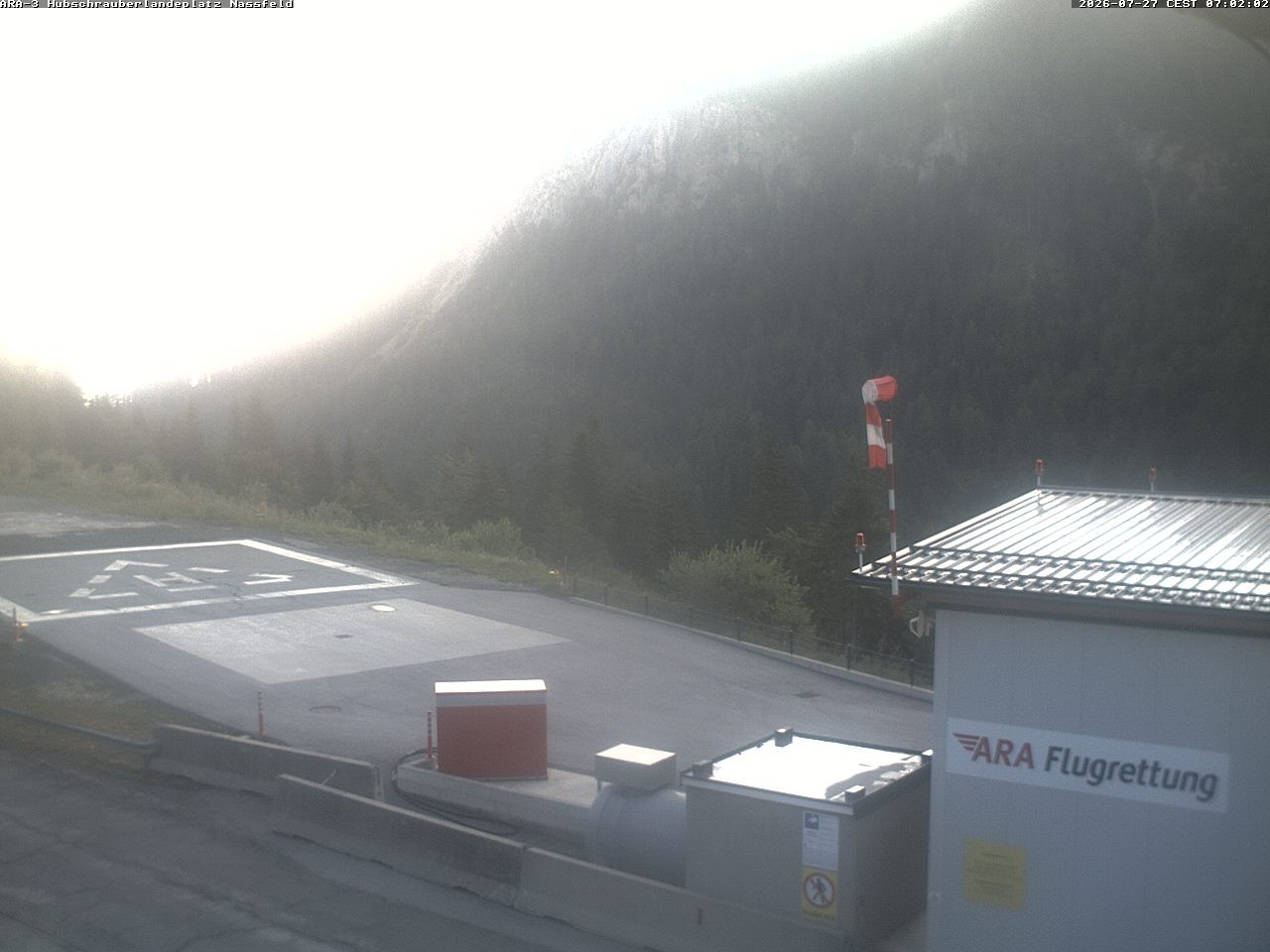 Archiv Foto Webcam Hubschrauberlandeplatz Nassfeld