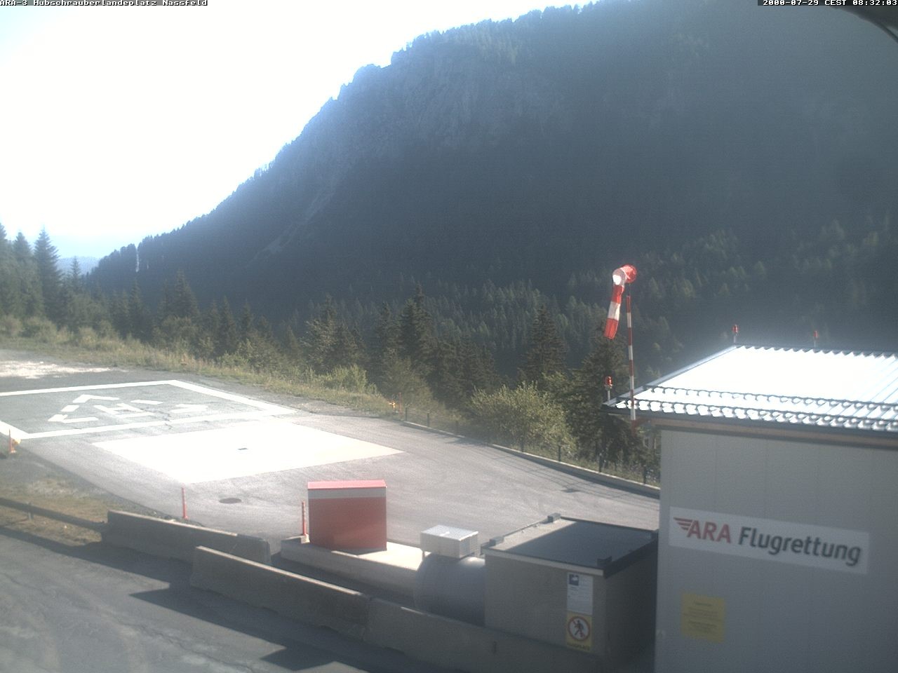 Archiv Foto Webcam Hubschrauberlandeplatz Nassfeld