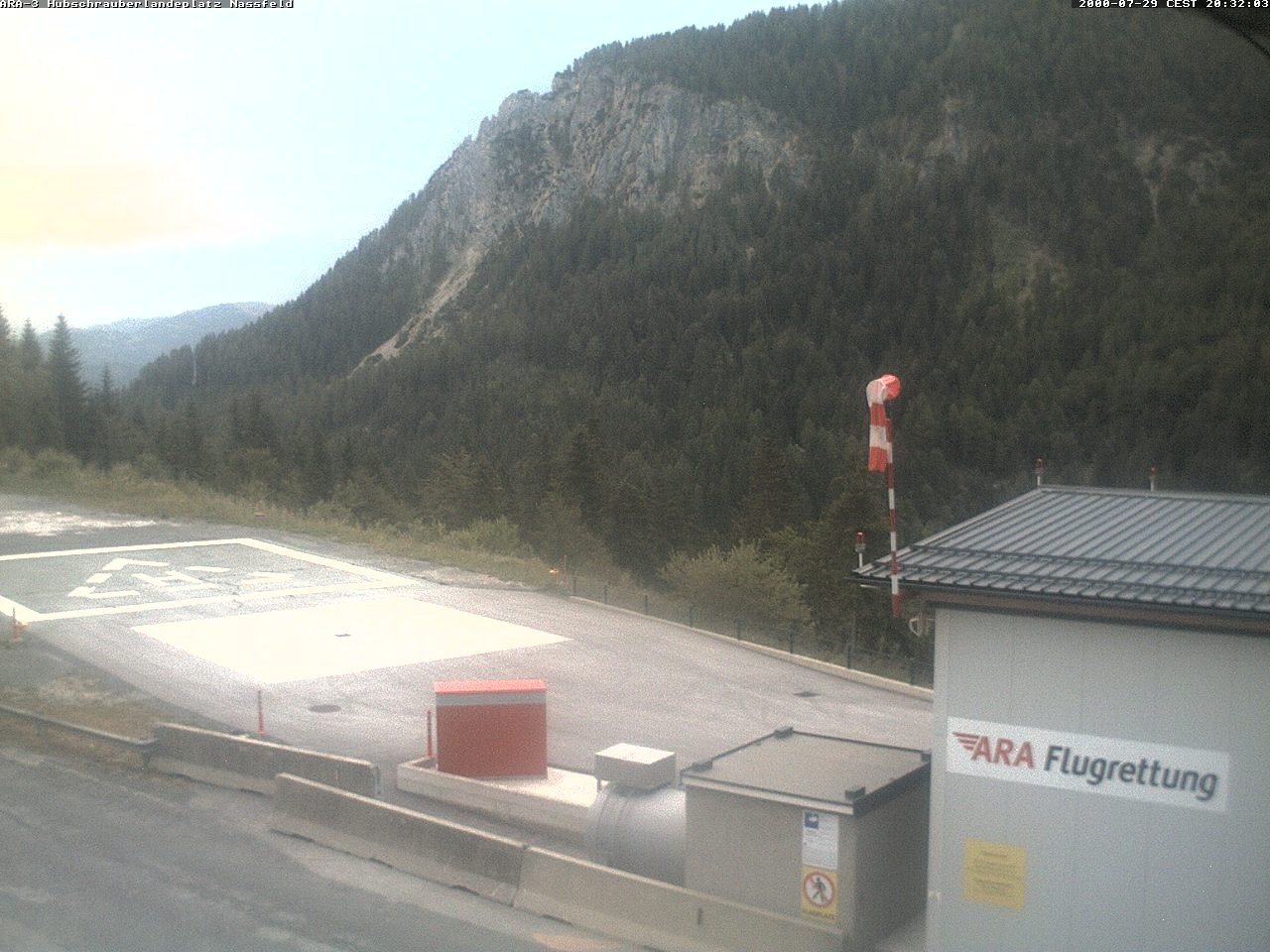 Archiv Foto Webcam Hubschrauberlandeplatz Nassfeld