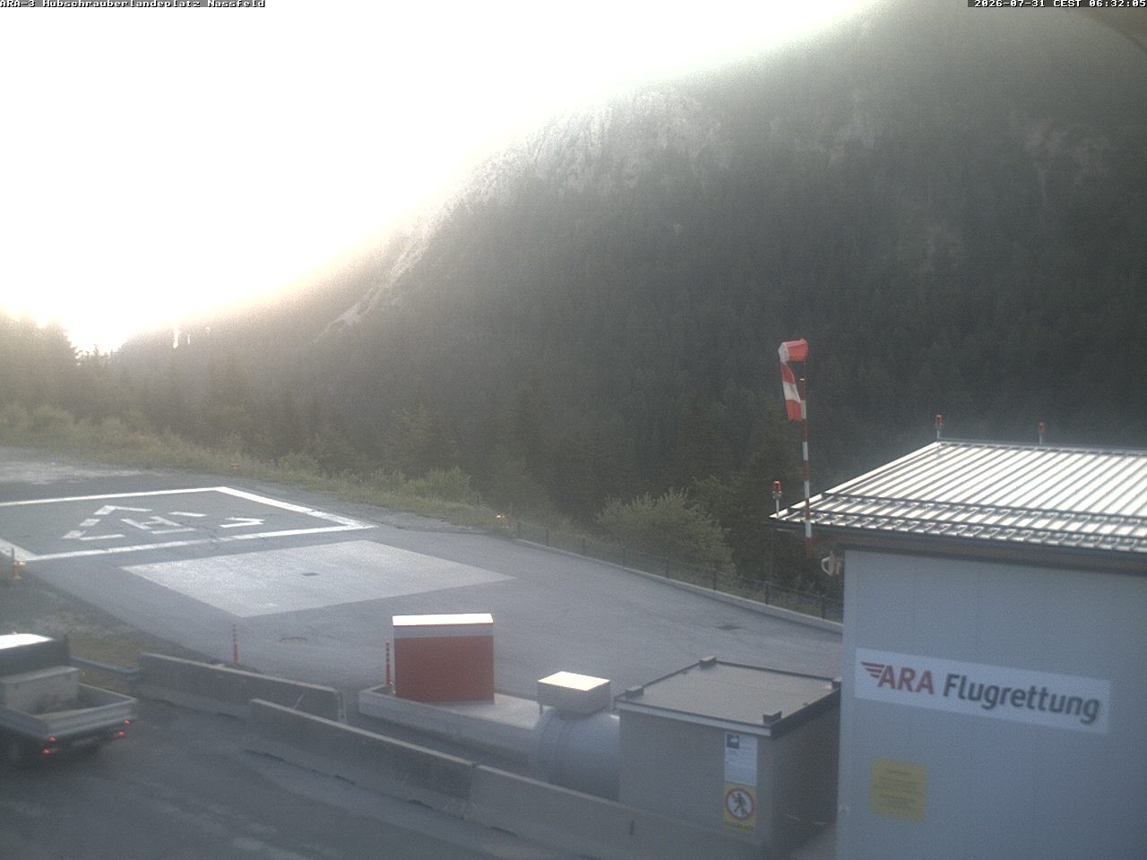 Archiv Foto Webcam Hubschrauberlandeplatz Nassfeld
