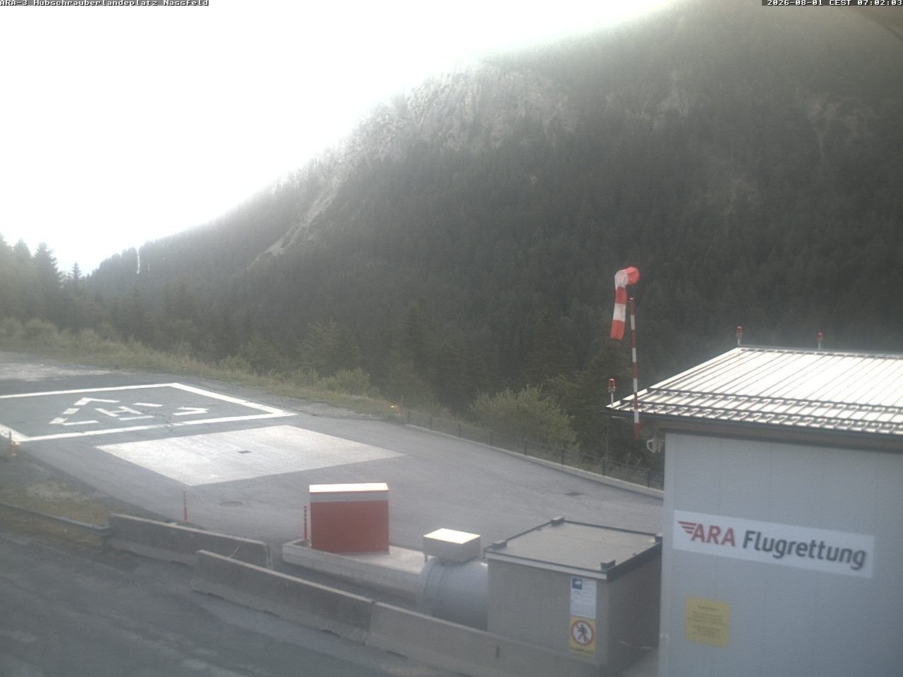 Archiv Foto Webcam Hubschrauberlandeplatz Nassfeld