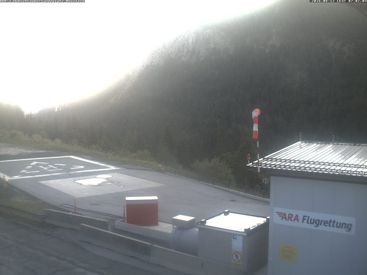 Archiv Foto Webcam Hubschrauberlandeplatz Nassfeld