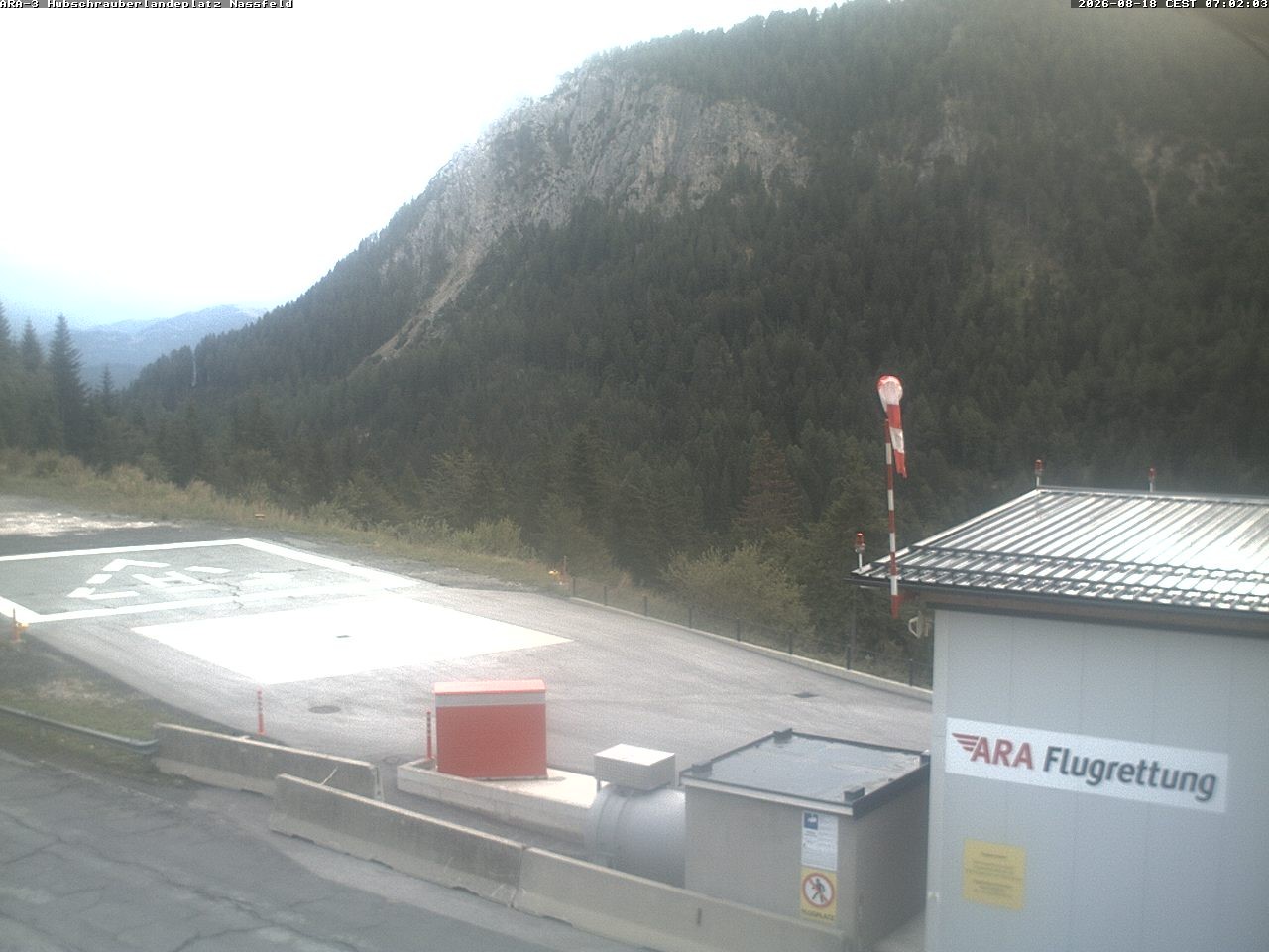Archiv Foto Webcam Hubschrauberlandeplatz Nassfeld