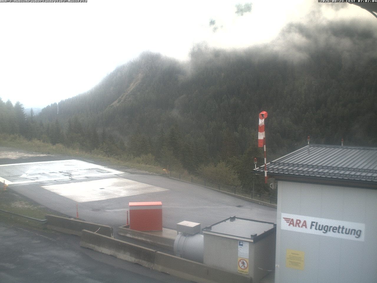Archiv Foto Webcam Hubschrauberlandeplatz Nassfeld