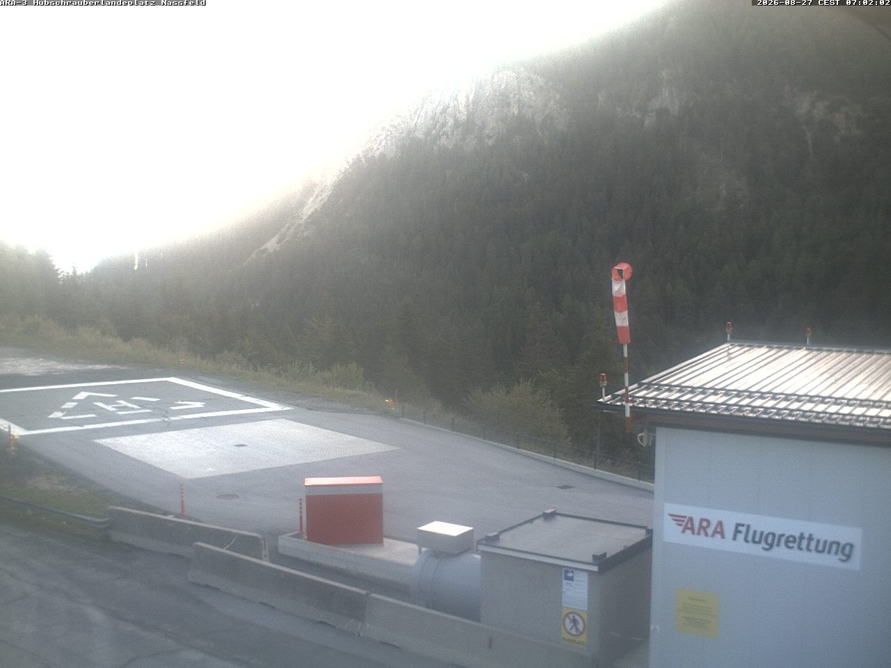 Archiv Foto Webcam Hubschrauberlandeplatz Nassfeld