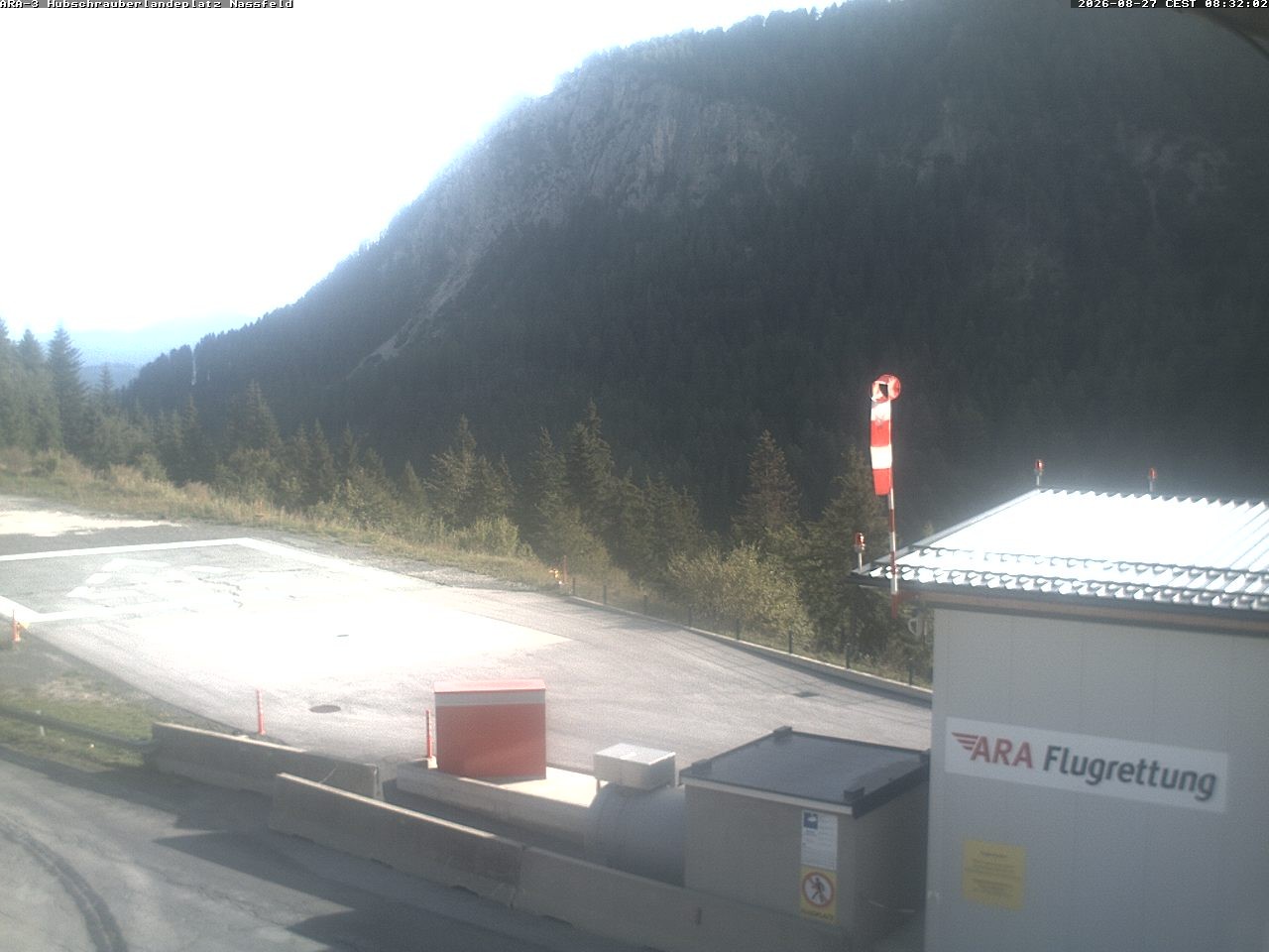Archiv Foto Webcam Hubschrauberlandeplatz Nassfeld