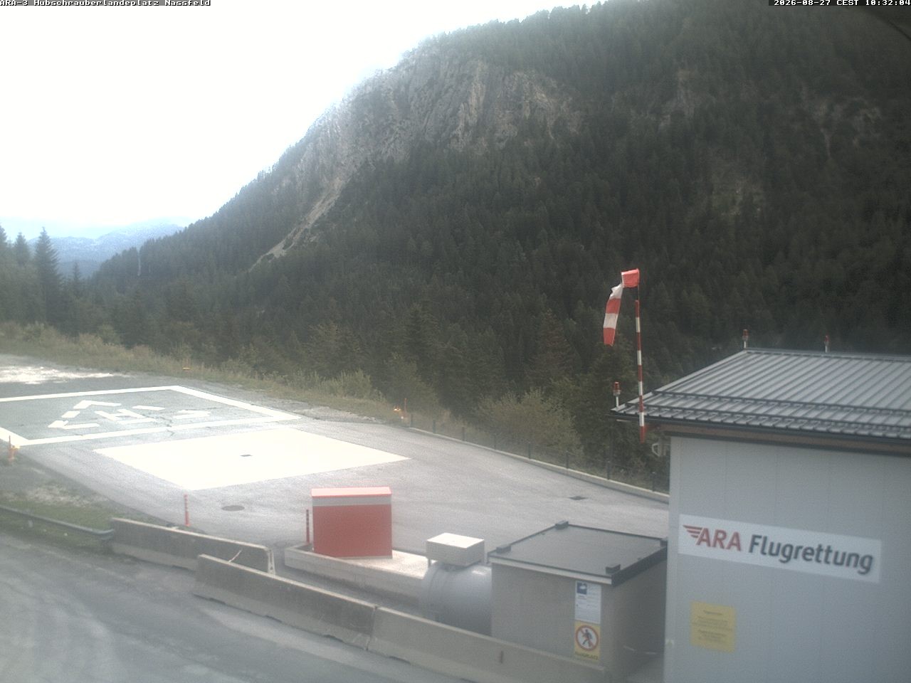 Archiv Foto Webcam Hubschrauberlandeplatz Nassfeld