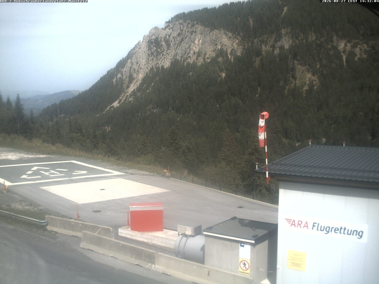 Archiv Foto Webcam Hubschrauberlandeplatz Nassfeld