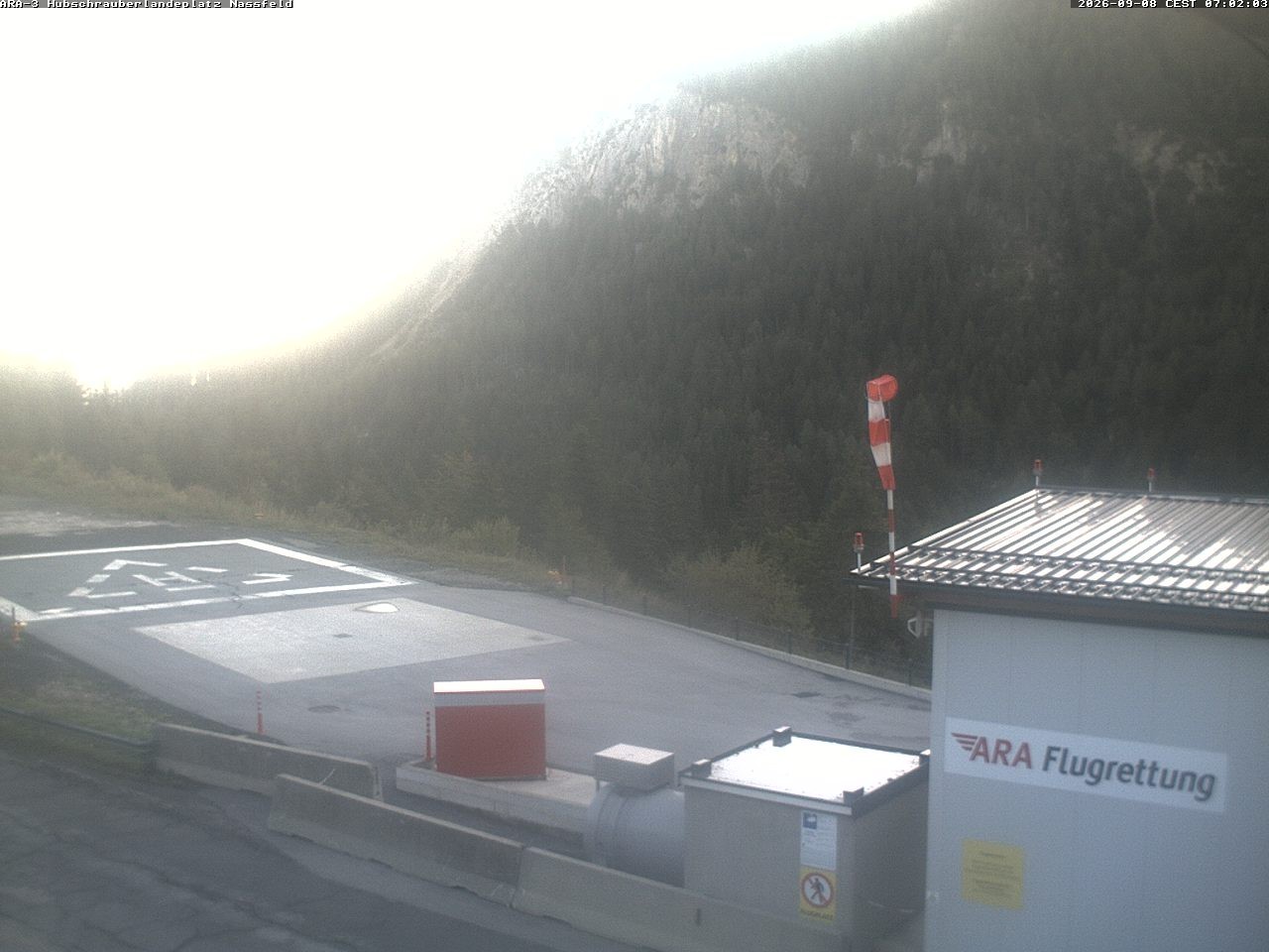 Archiv Foto Webcam Hubschrauberlandeplatz Nassfeld