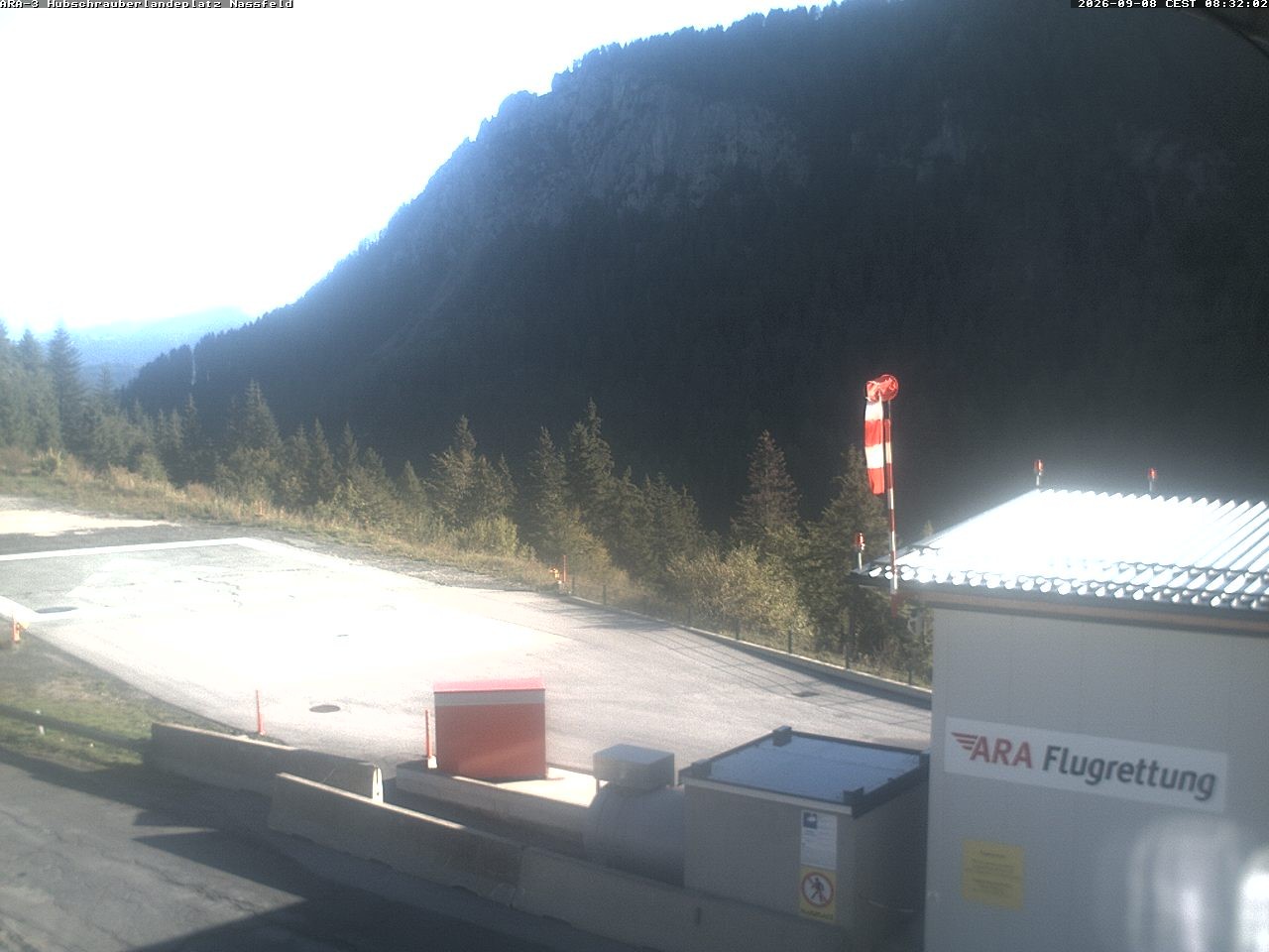 Archiv Foto Webcam Hubschrauberlandeplatz Nassfeld