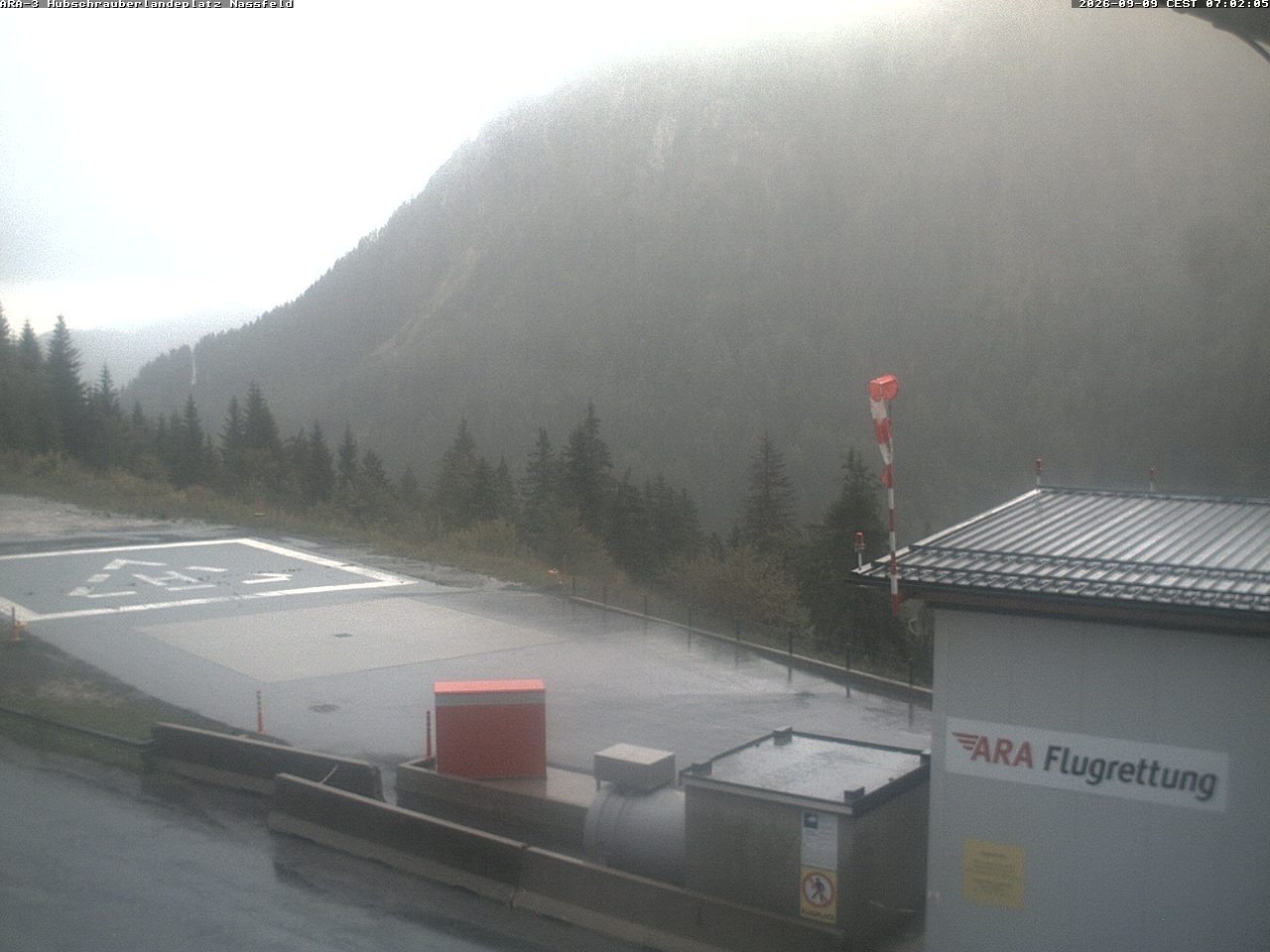 Archiv Foto Webcam Hubschrauberlandeplatz Nassfeld