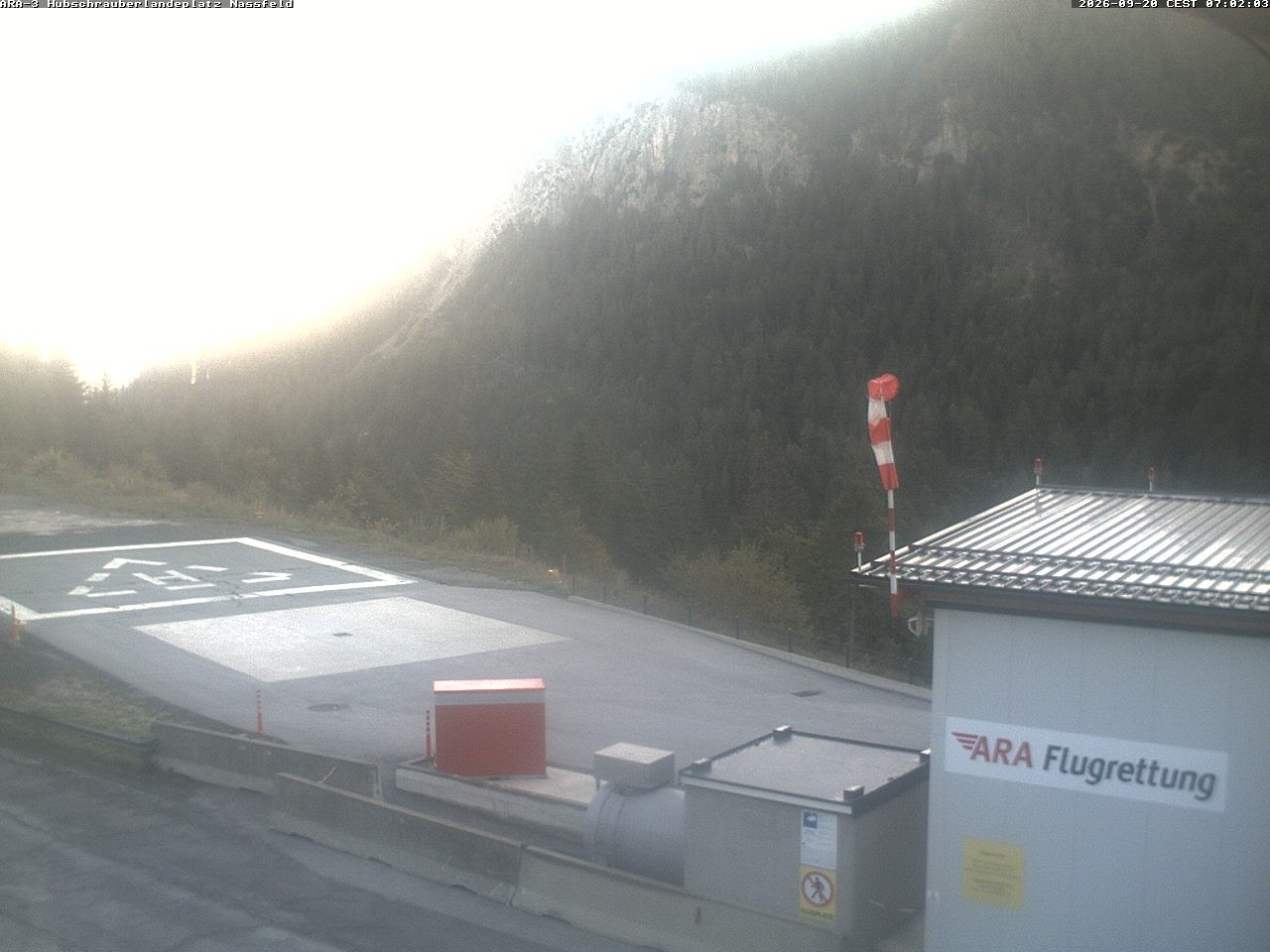 Archiv Foto Webcam Hubschrauberlandeplatz Nassfeld