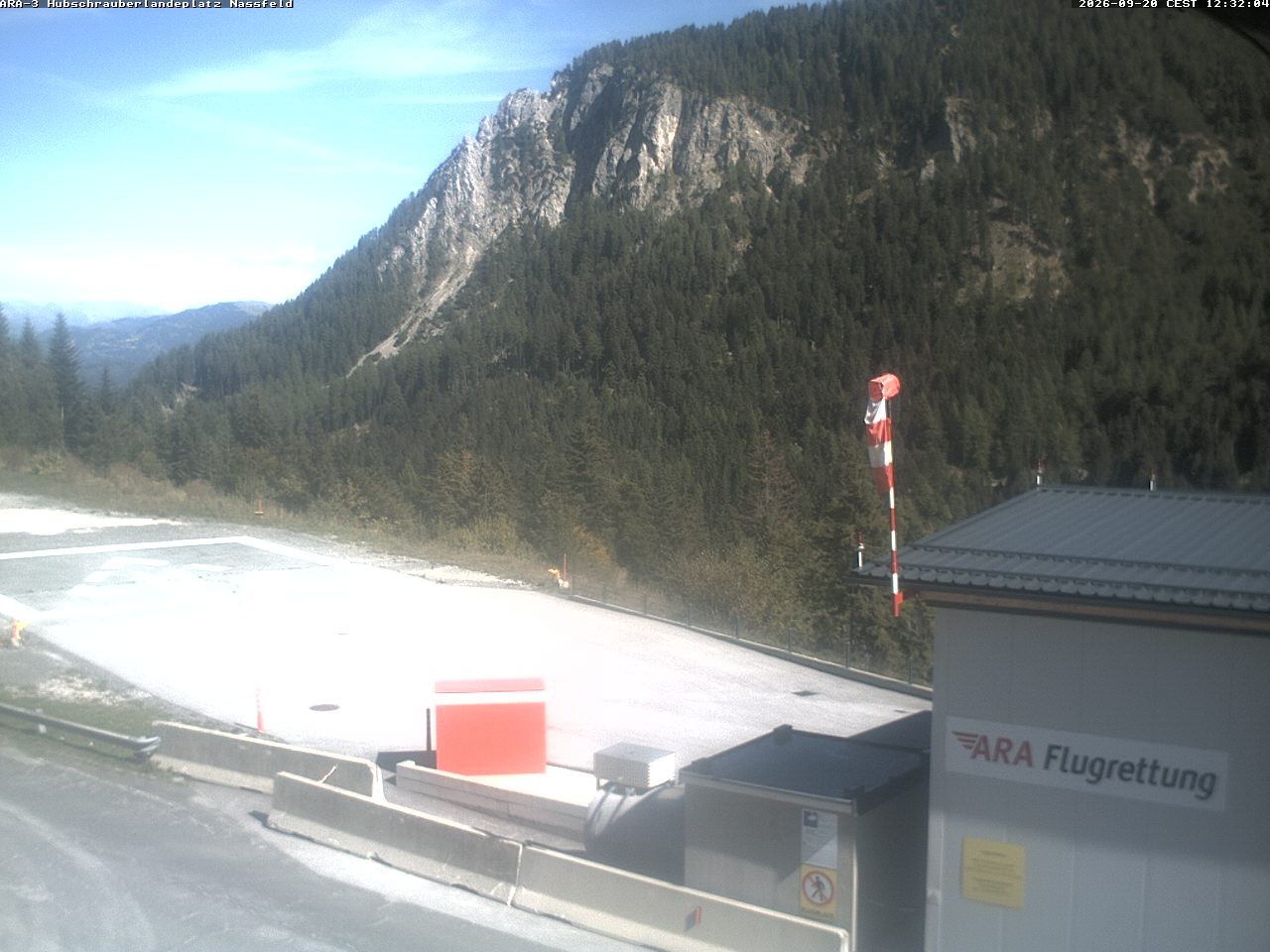 Archived image Webcam Heliport at Skiresort Nassfeld