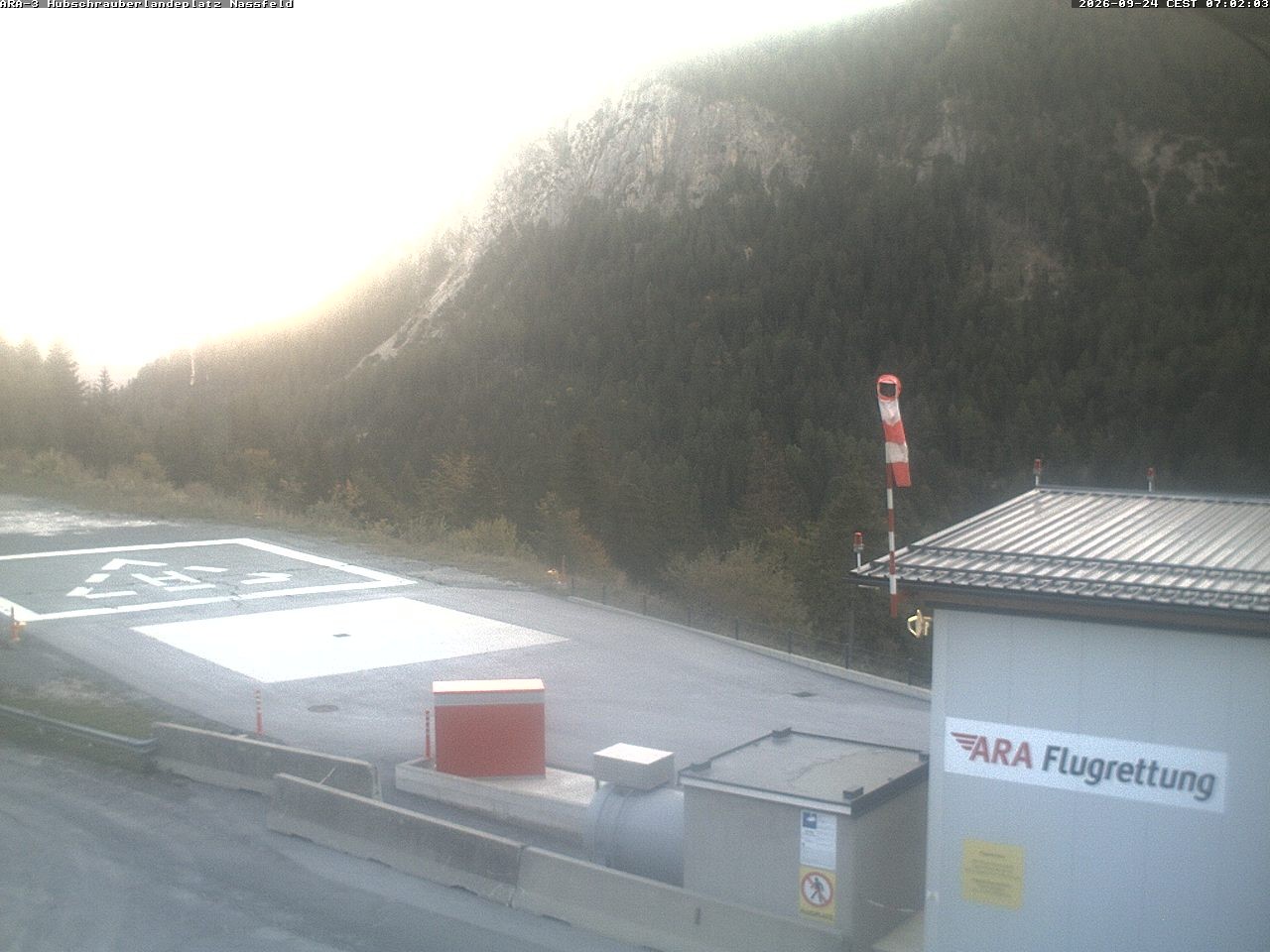 Archiv Foto Webcam Hubschrauberlandeplatz Nassfeld