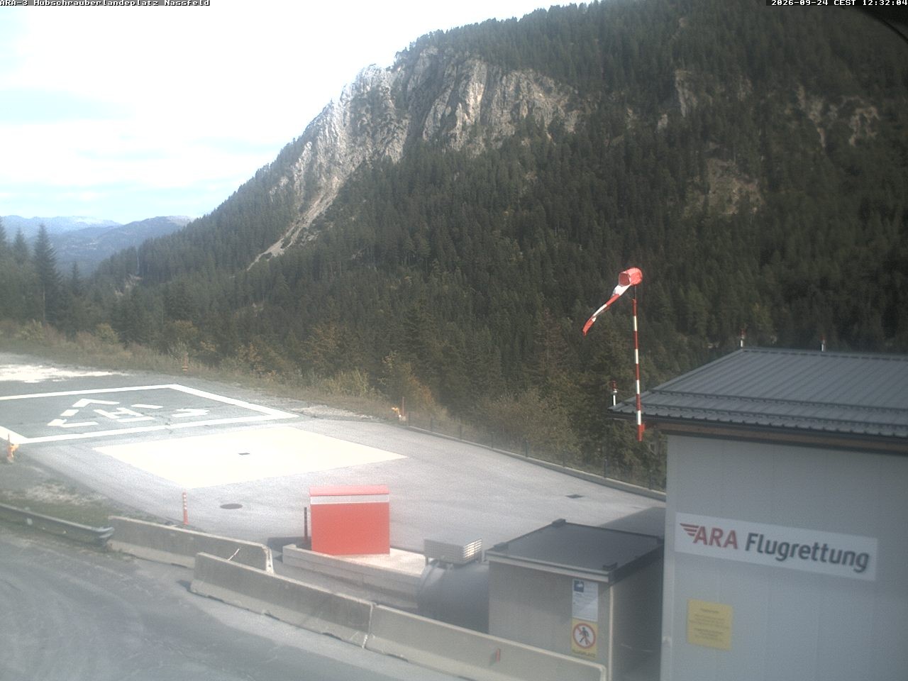 Archiv Foto Webcam Hubschrauberlandeplatz Nassfeld
