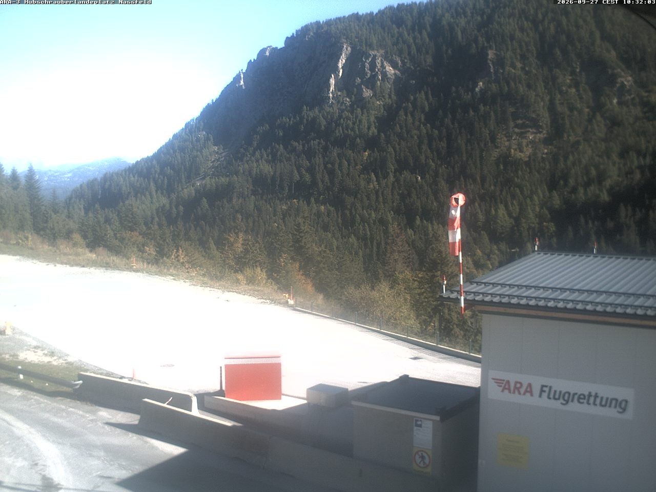 Archiv Foto Webcam Hubschrauberlandeplatz Nassfeld