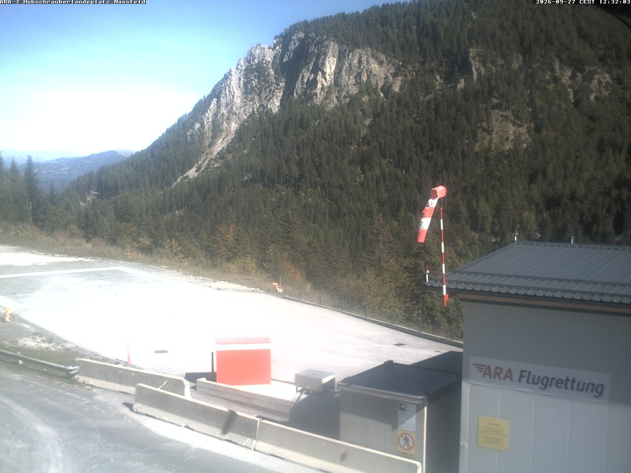 Archiv Foto Webcam Hubschrauberlandeplatz Nassfeld