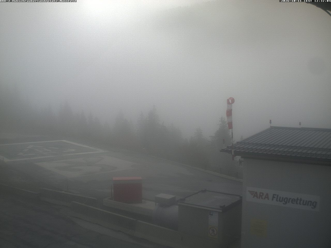 Archiv Foto Webcam Hubschrauberlandeplatz Nassfeld