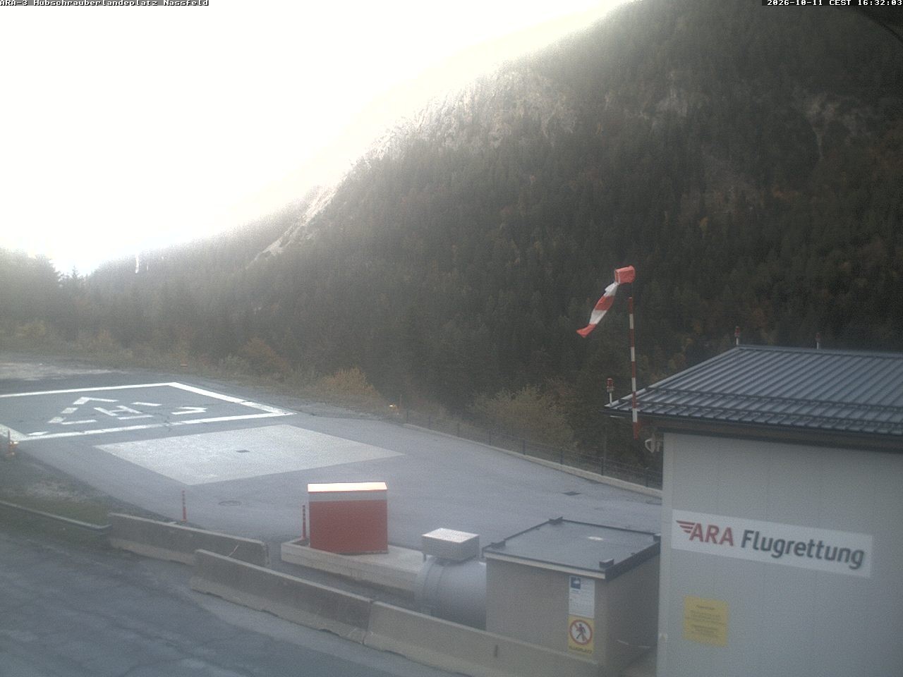Archiv Foto Webcam Hubschrauberlandeplatz Nassfeld