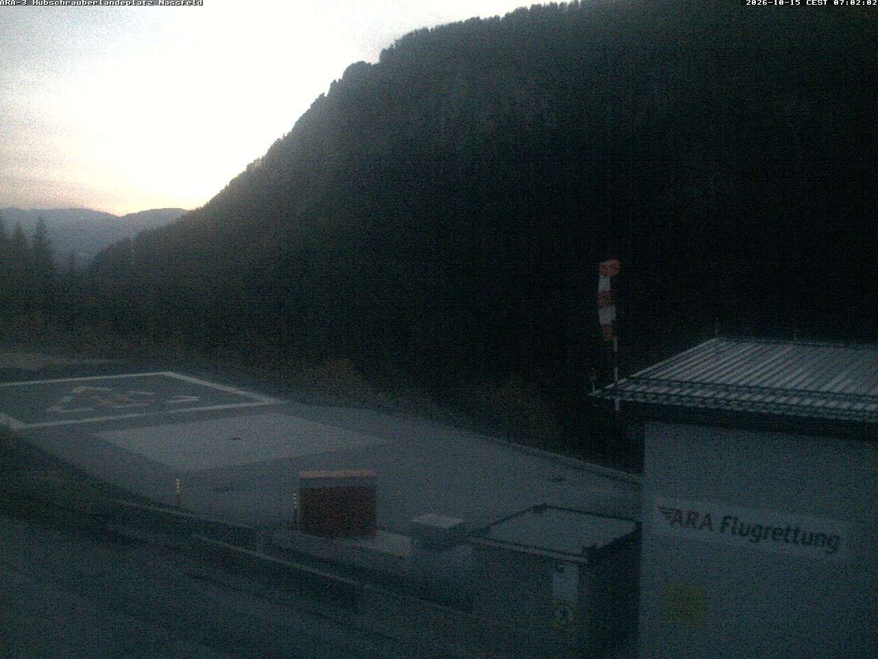 Archiv Foto Webcam Hubschrauberlandeplatz Nassfeld