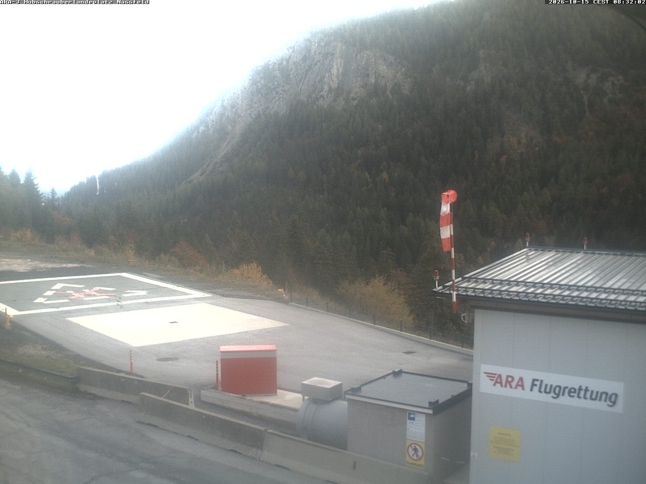 Archiv Foto Webcam Hubschrauberlandeplatz Nassfeld