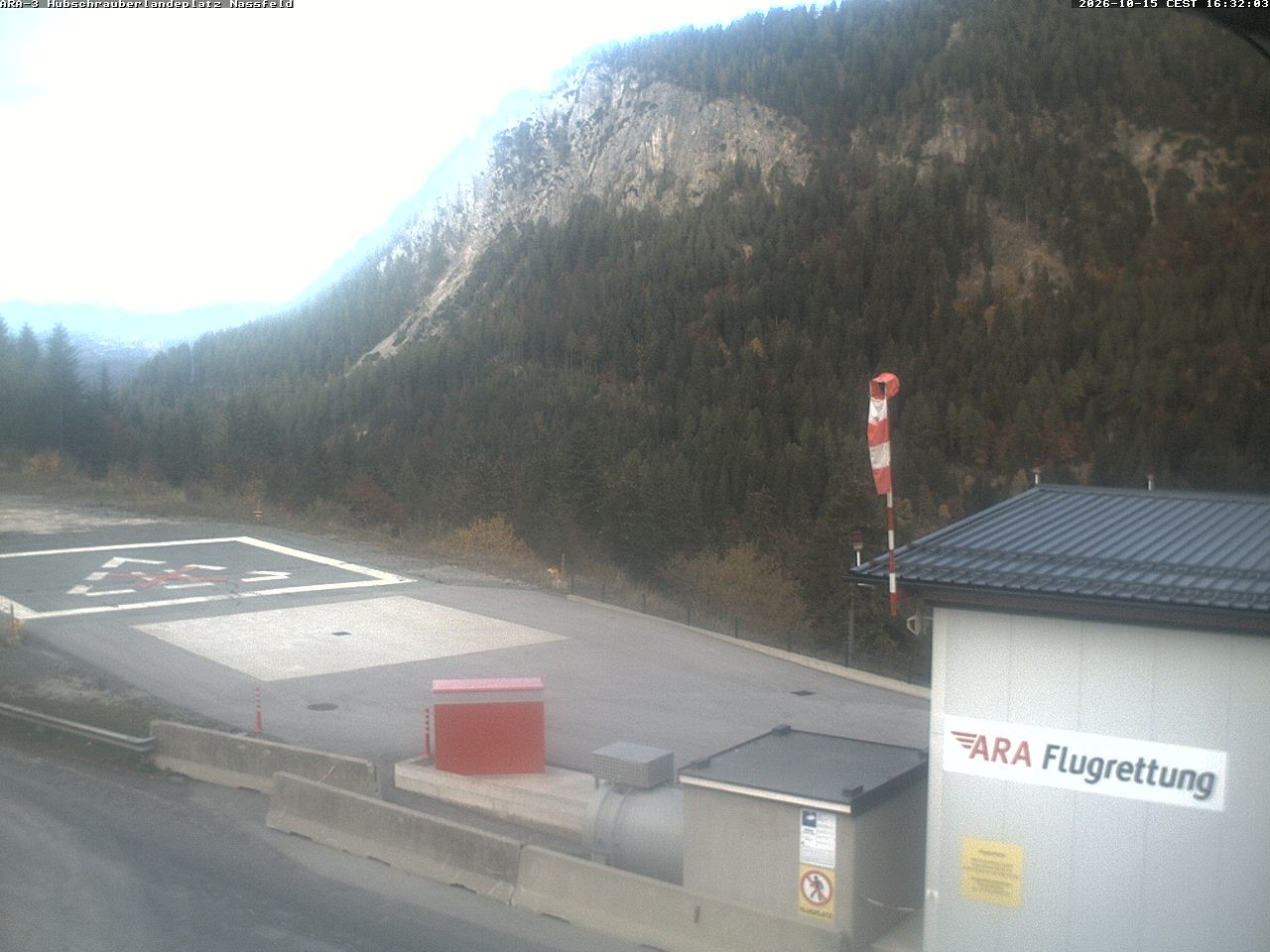 Archiv Foto Webcam Hubschrauberlandeplatz Nassfeld