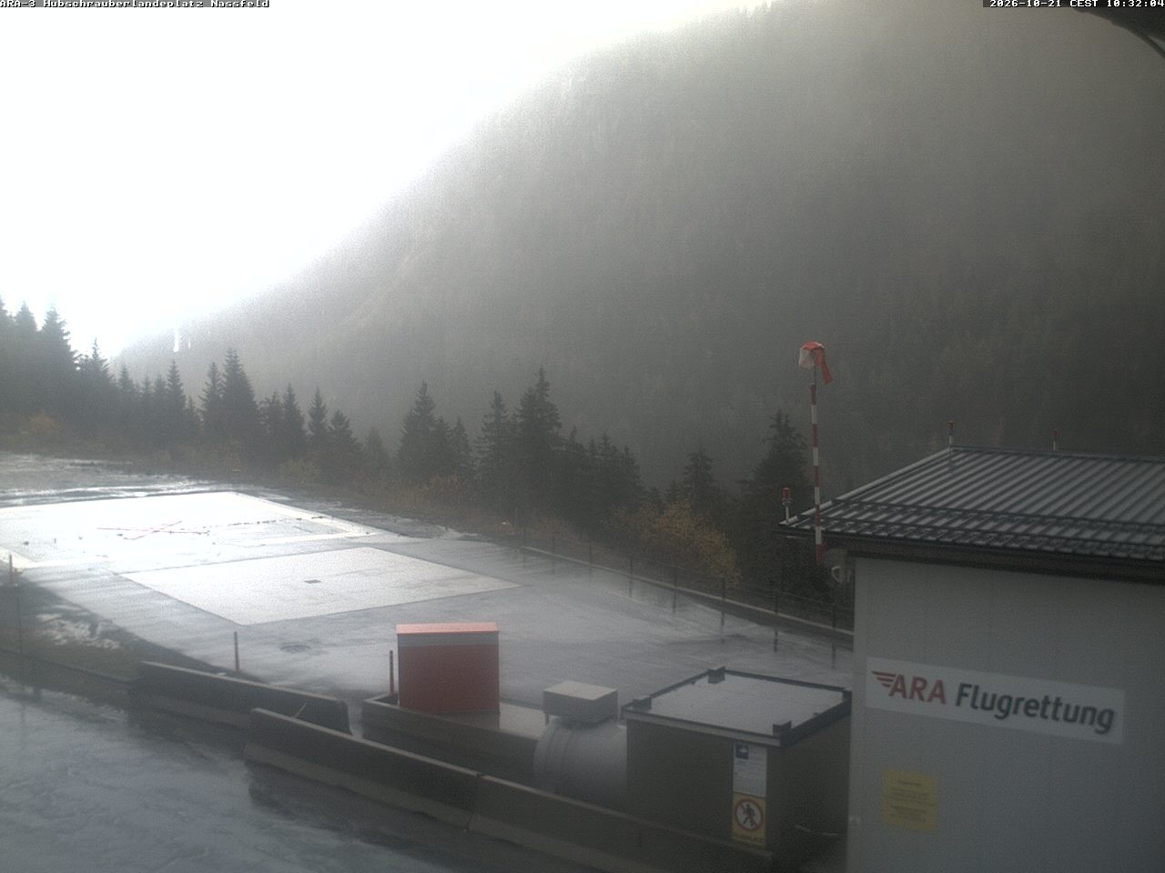 Archiv Foto Webcam Hubschrauberlandeplatz Nassfeld