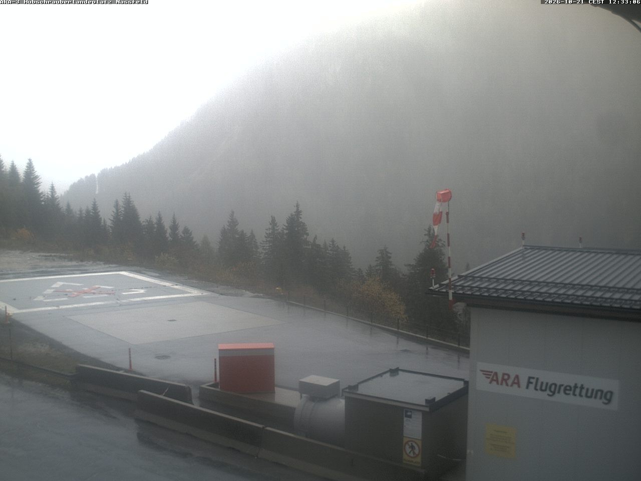 Archiv Foto Webcam Hubschrauberlandeplatz Nassfeld