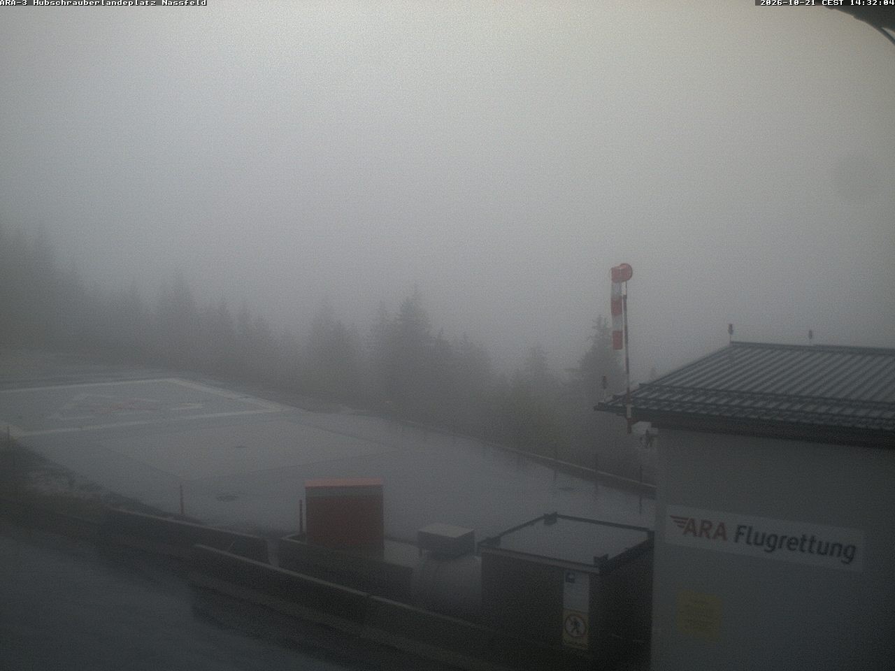 Archiv Foto Webcam Hubschrauberlandeplatz Nassfeld
